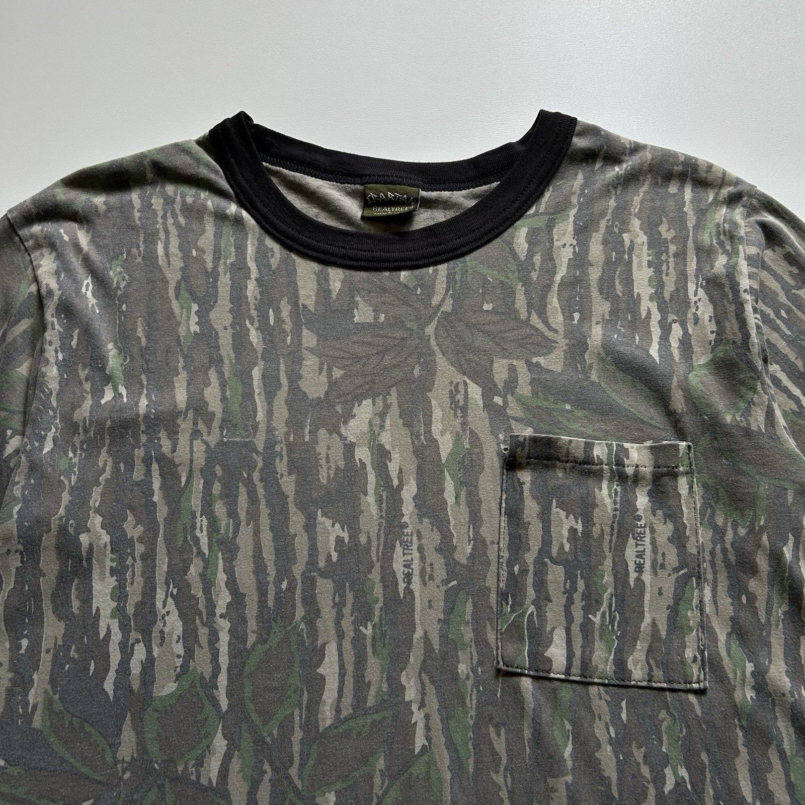 Realtree Vintage 90s Realtree Camo Pocket T Shirt Large Made In USA Size US L / EU 52-54 / 3 - 2 Thumbnail