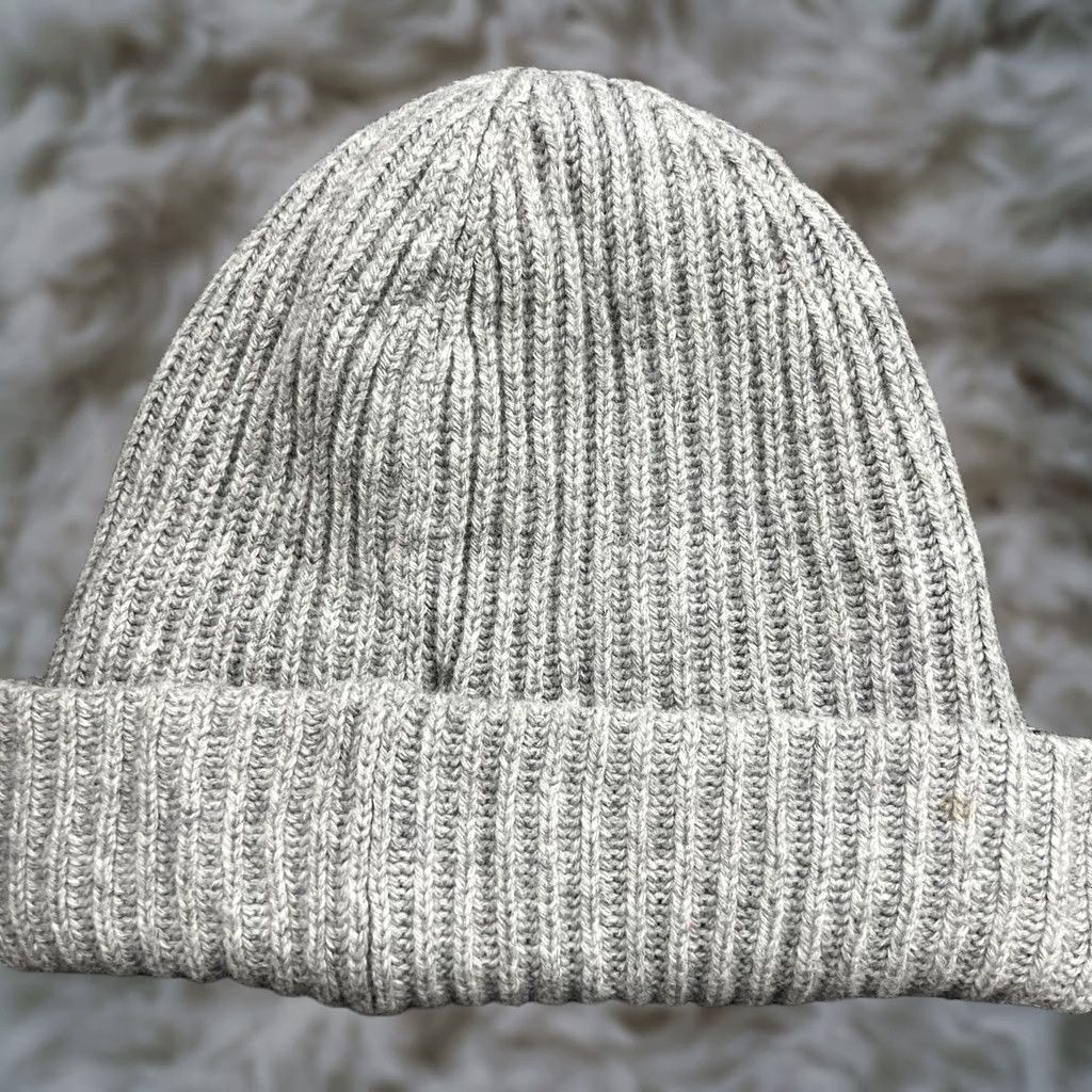 Ganni Ganni Womens Beanie One Size Wool Blend Gray Knitted Cuffed Wool Blend Beanie, Gray, One Size, Women’s, Knit, Thermal, Acrylic/Wool Size ONE SIZE - 1 Thumbnail
