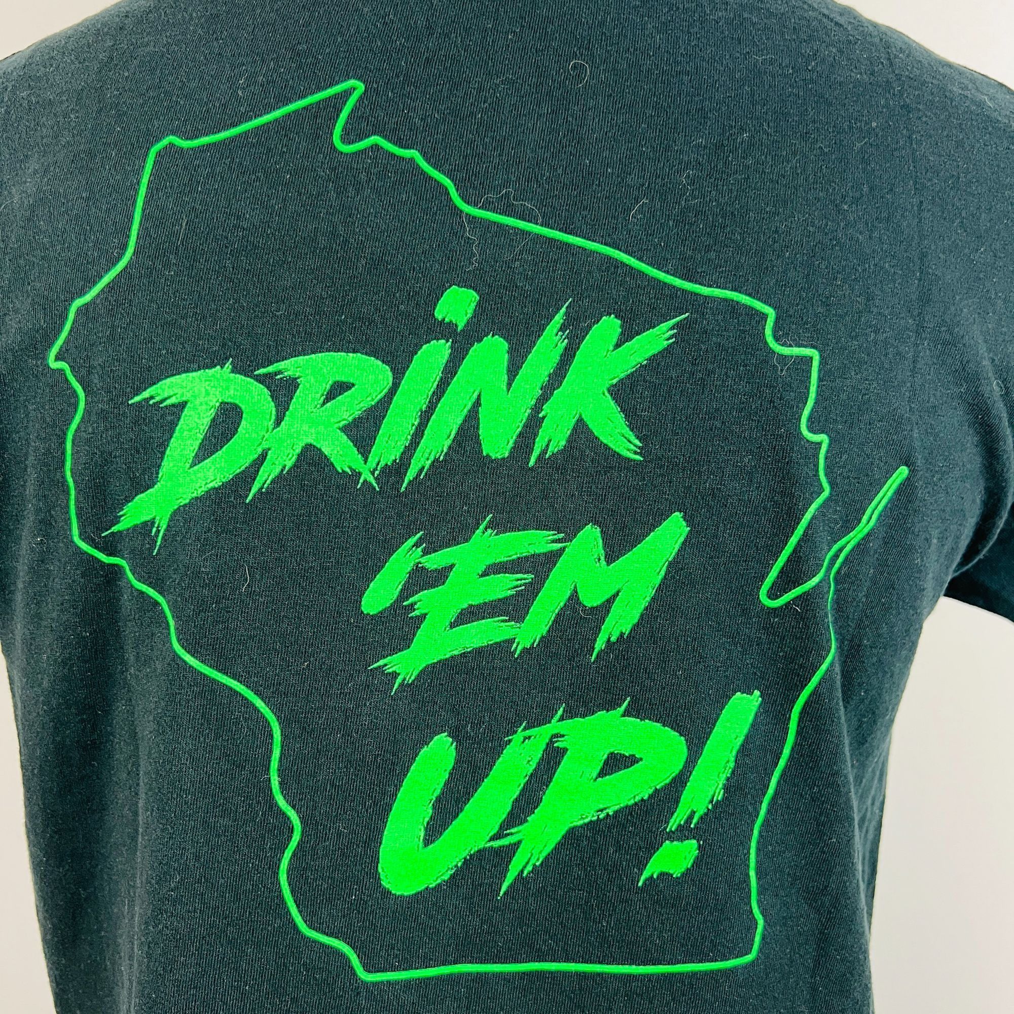 Gildan Product Of Hate Band - Drink 'Em Up Wisconsin Large Shirt T- Size US L / EU 52-54 / 3 - 4 Thumbnail