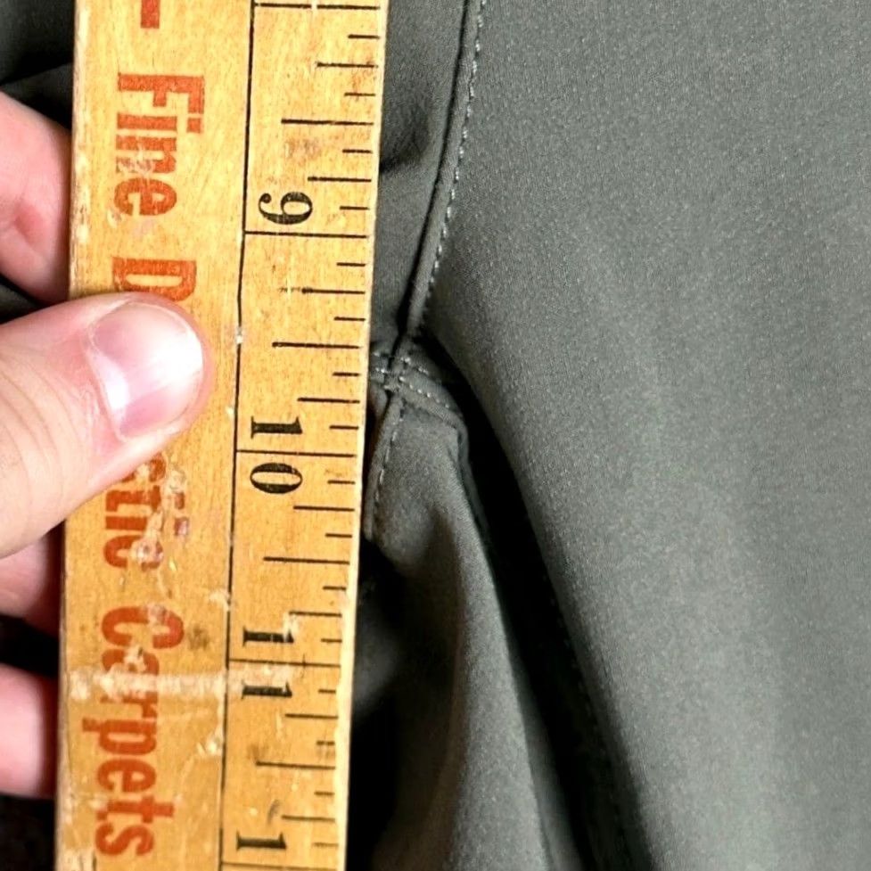 Eddie Bauer Eddie Bauer Pants Women 14 Green Tan Colorblock Hiking Convertible Pockets Travel Outdoors Gyropore? Size 36" / US 14 / IT 50 - 7 Thumbnail