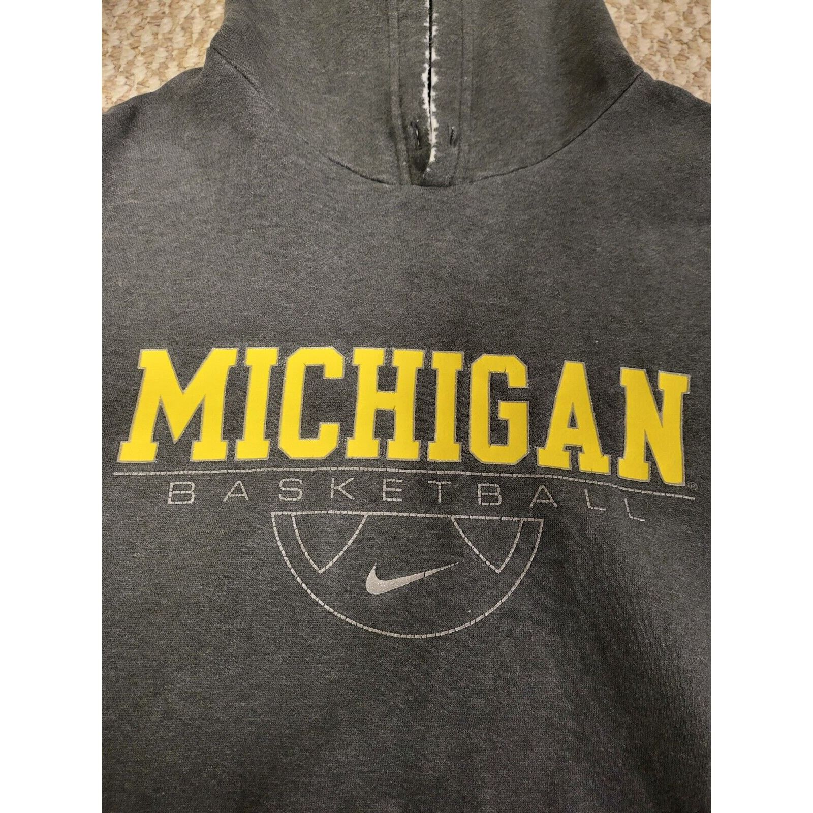 Nike Nike Michigan Basketball Team Apparel Vintage Hoodie large Size US L / EU 52-54 / 3 - 5 Thumbnail