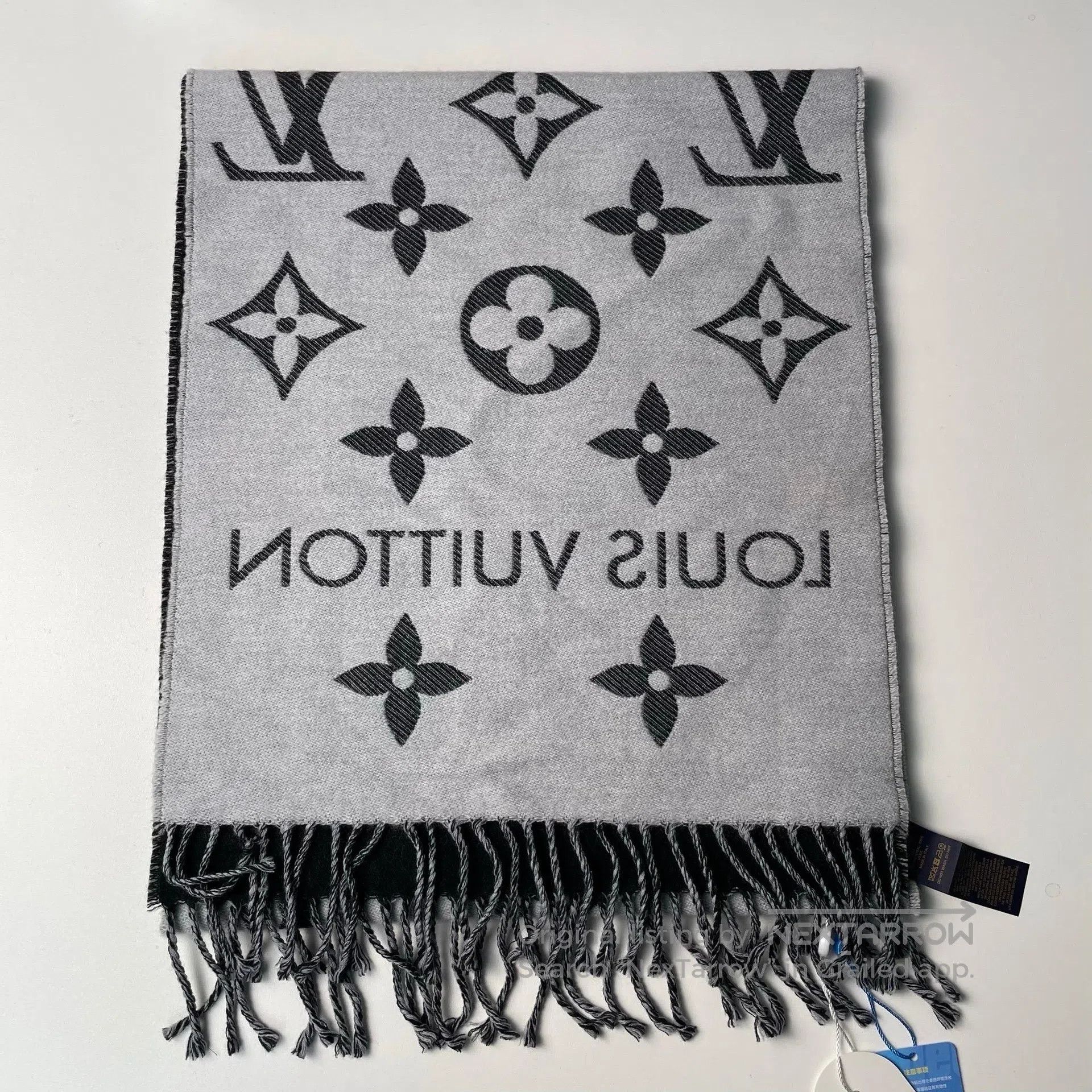 Louis Vuitton Louis Vuitton Double-Faced Wool Scarf in Black and Gray| Size ONE SIZE - 5 Thumbnail