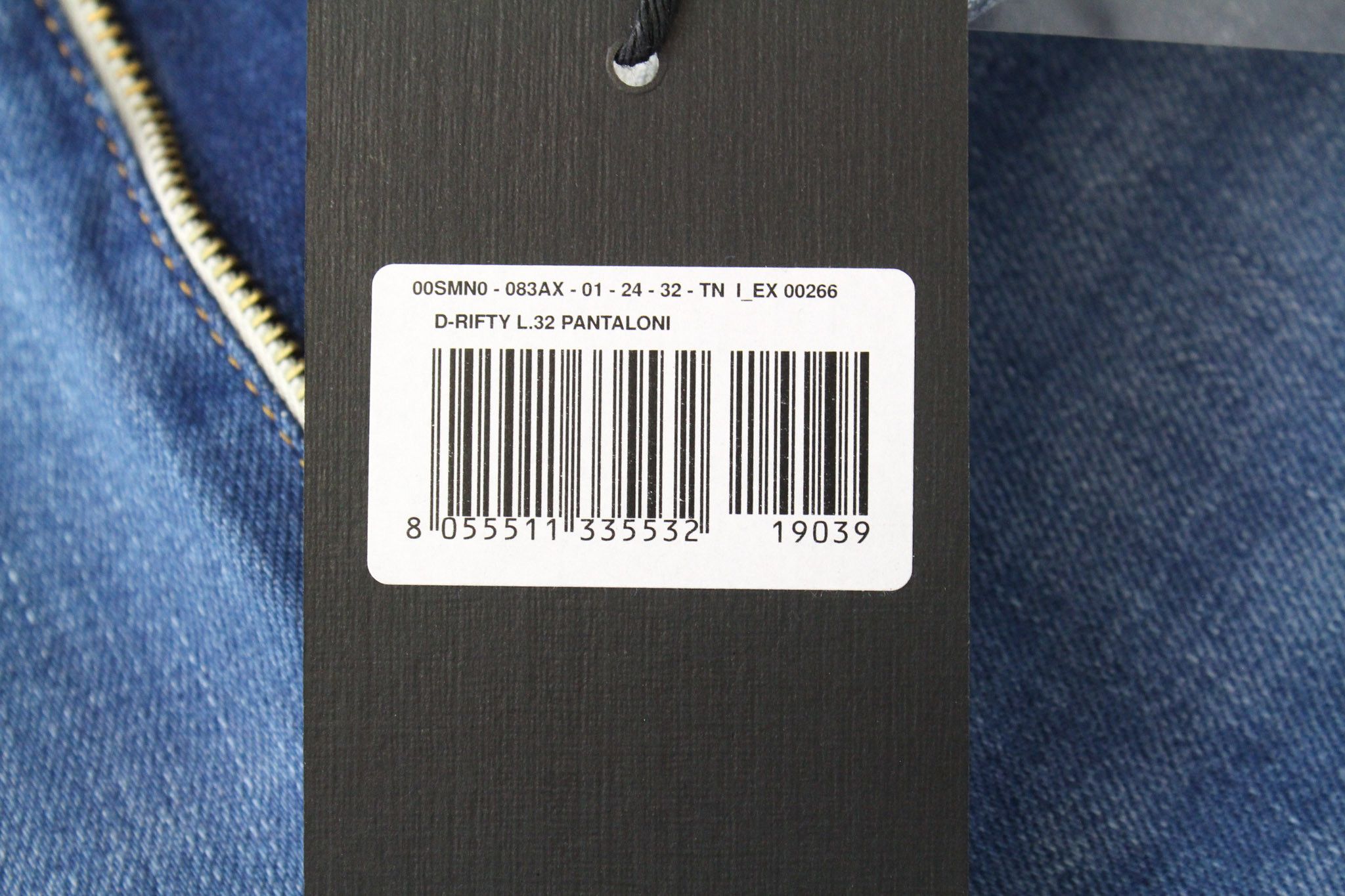 Diesel D-RIFTY 083AX W24/L32 Blue Ripped Girls Jeans 71486 Size 24" / US 00 / IT 34 - 9 Thumbnail