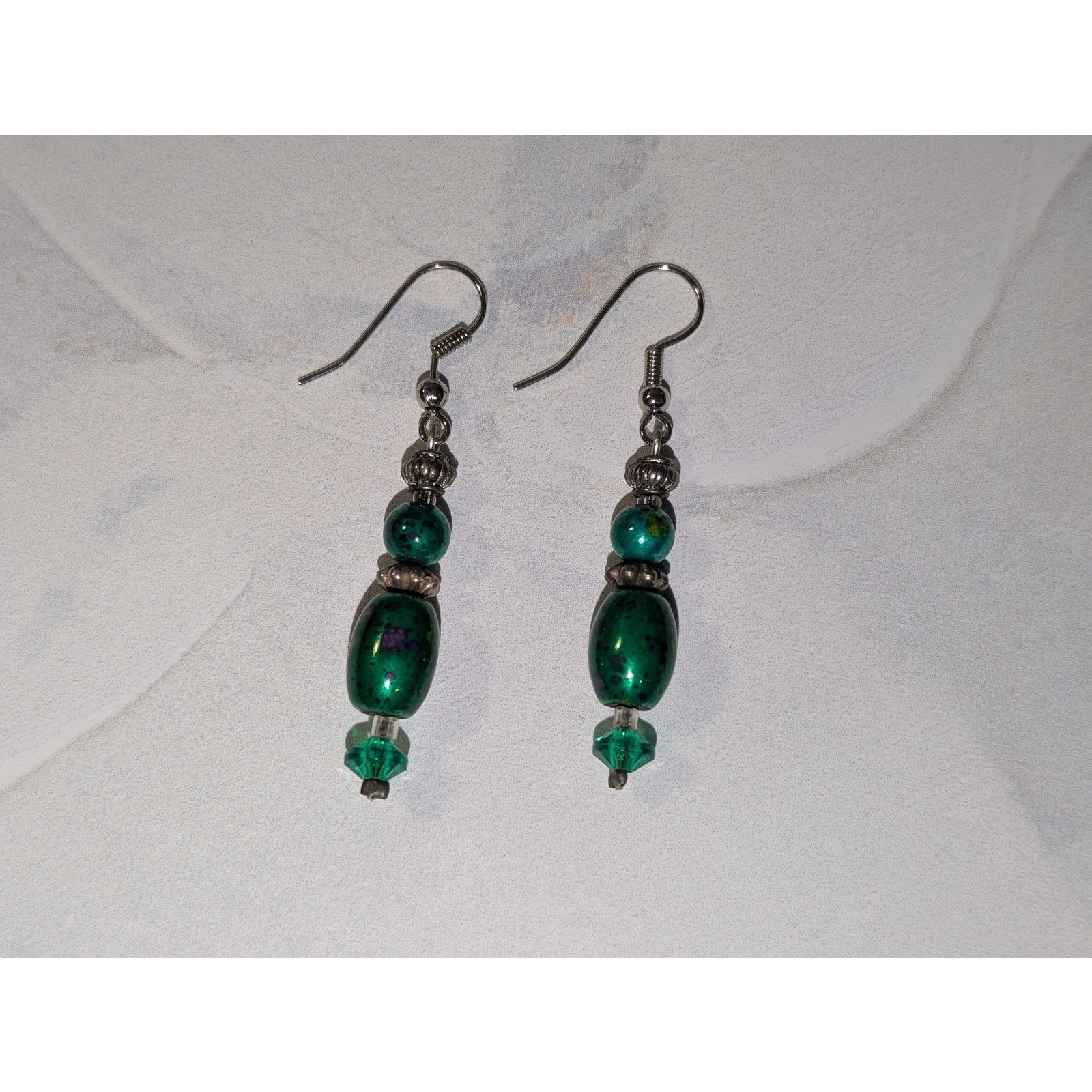 Vintage VTG 1980s Silver-Tone & Kelly Green Beaded Dangle Earrings Size ONE SIZE - 2 Thumbnail