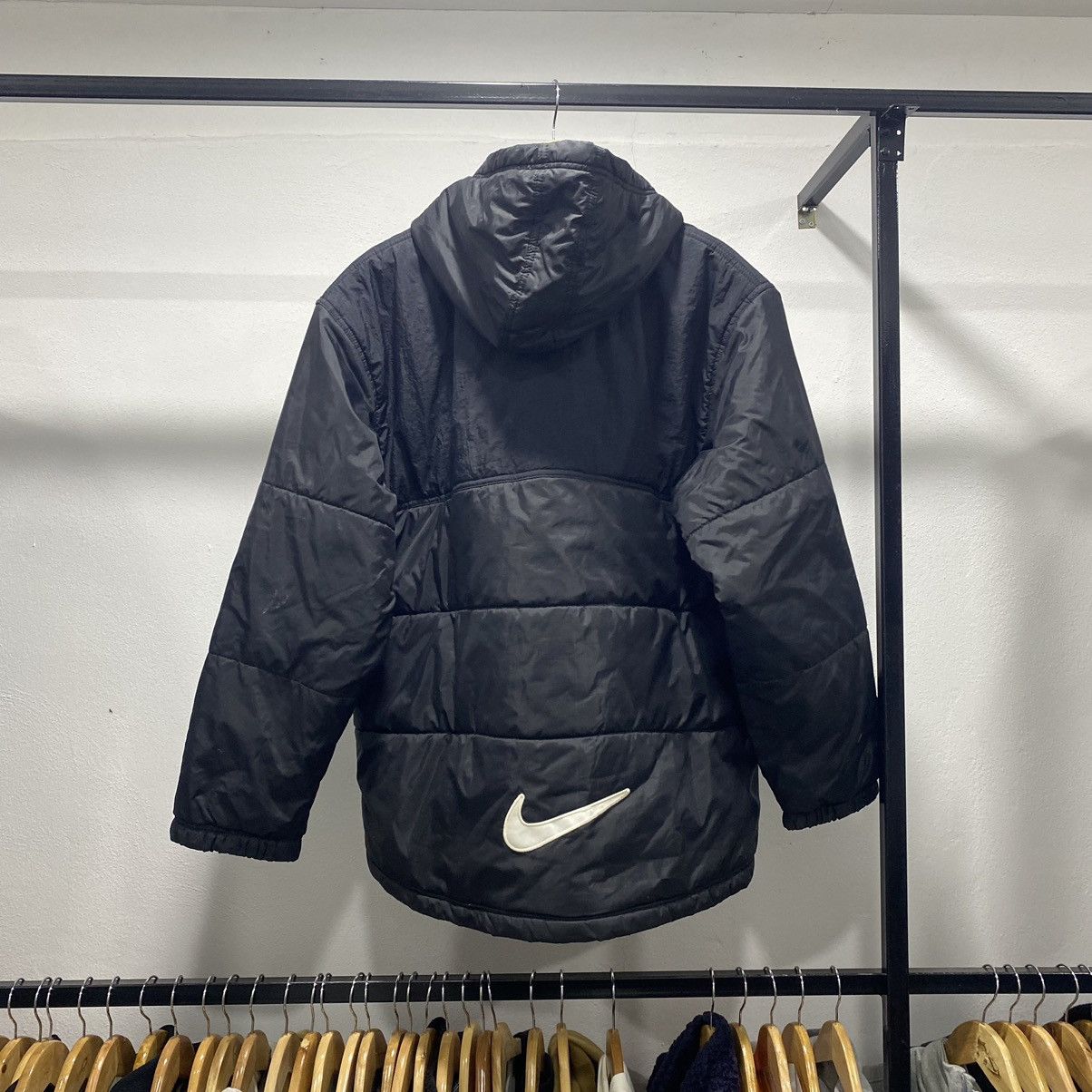 Nike × Vintage Sick☠️ Nike Center Swoosh Backhit Puffer Down Winter Jacket Size US L / EU 52-54 / 3 - 2 Thumbnail