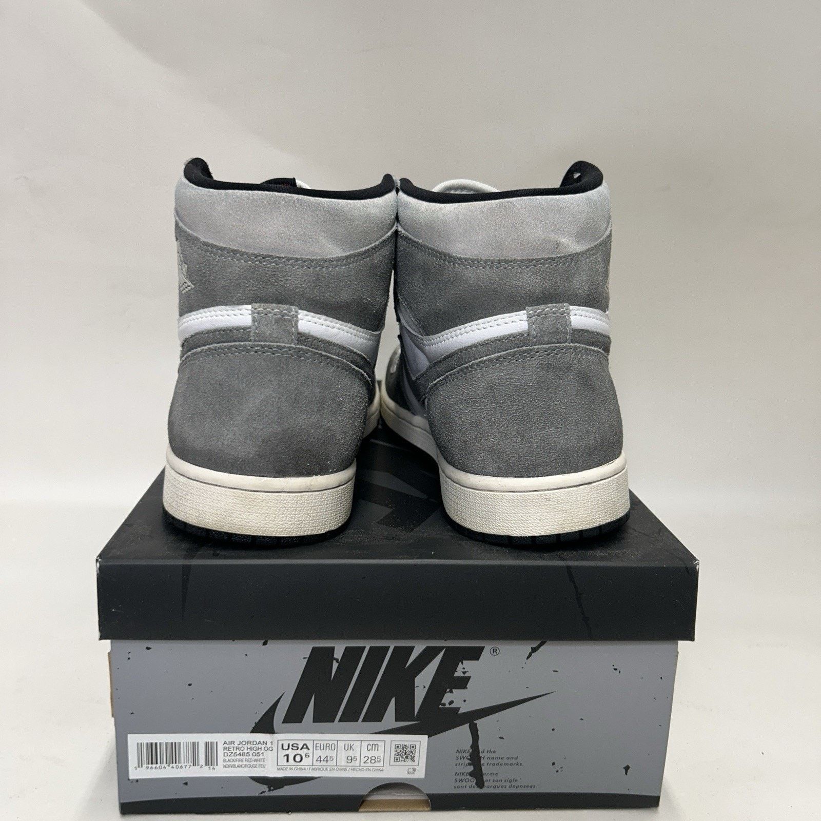 Jordan Brand Nike Air Jordan 1 Retro High OG “Washed Black Smoke Grey” Size US 10.5 / EU 43-44 - 5 Thumbnail