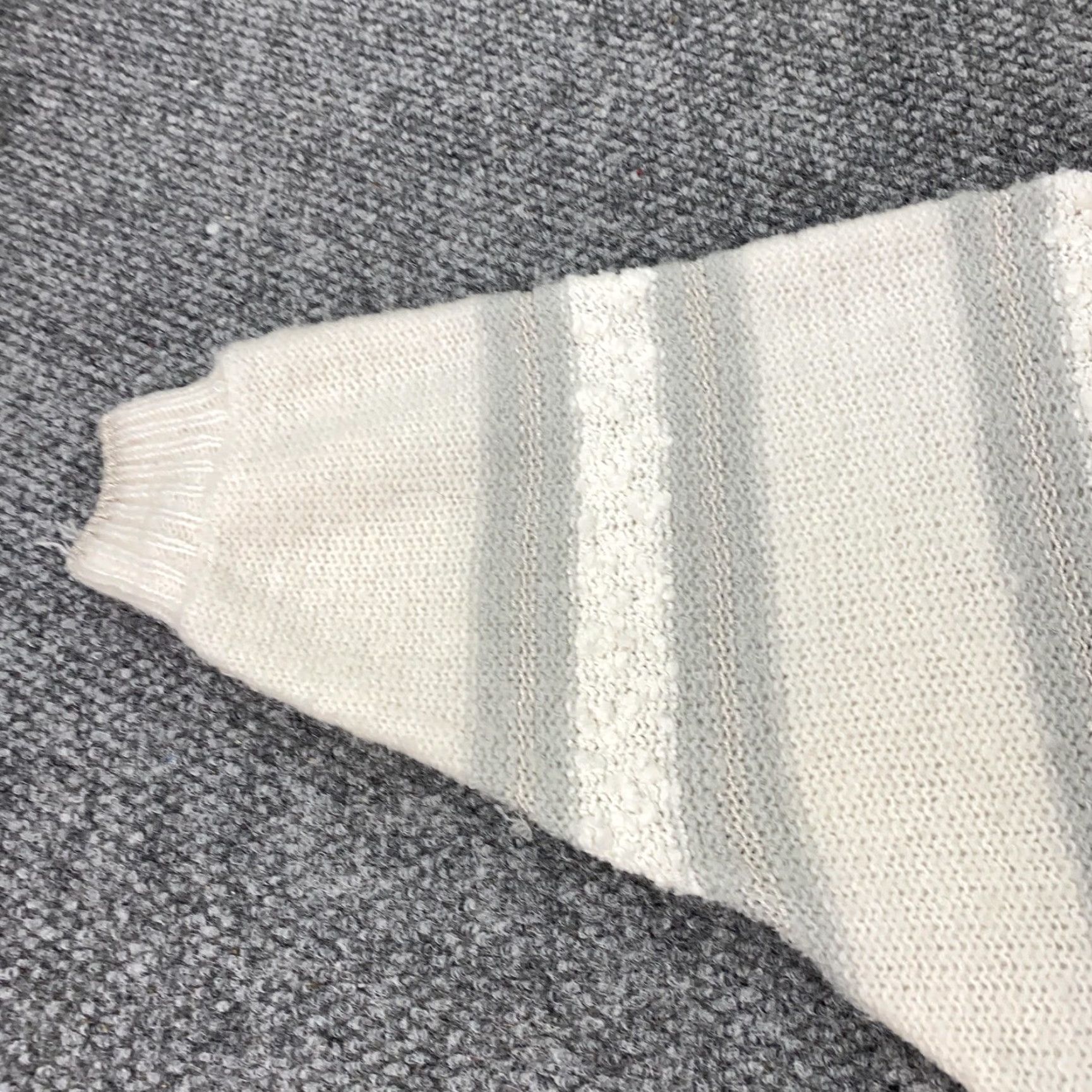 Vintage VINTAGE Margules Sweater Womens Large Knit Pullover Striped White Gray 80s Korea Size L / US 10 / IT 46 - 5 Thumbnail