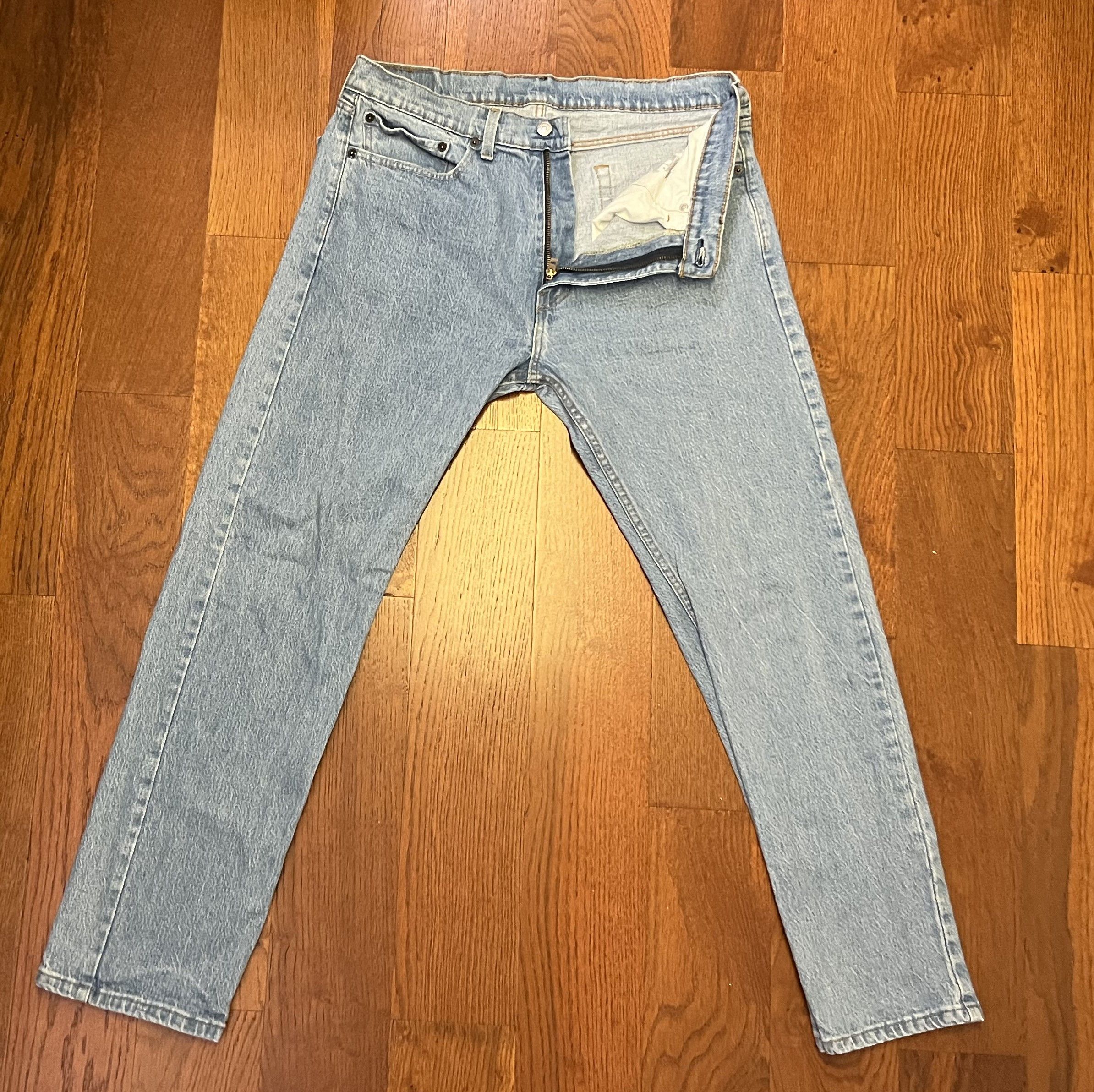 Levi's Vintage Clothing Vintage Light Wash Levi's Size US 34 / EU 50 - 1 Thumbnail