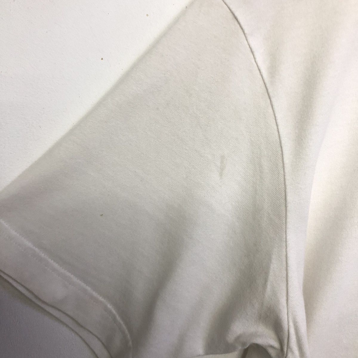 Uniqlo Bleach X Uniqlo Sternritter Lineup Grafiti Backhitt Tshirt Size US L / EU 52-54 / 3 - 10 Thumbnail