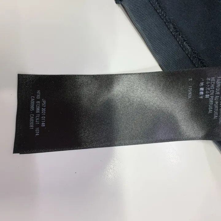 Balenciaga Balenciaga Balenciaga SS22 Maison Logo Distressed TShirt - Size US S / EU 44-46 / 1 - 4 Thumbnail