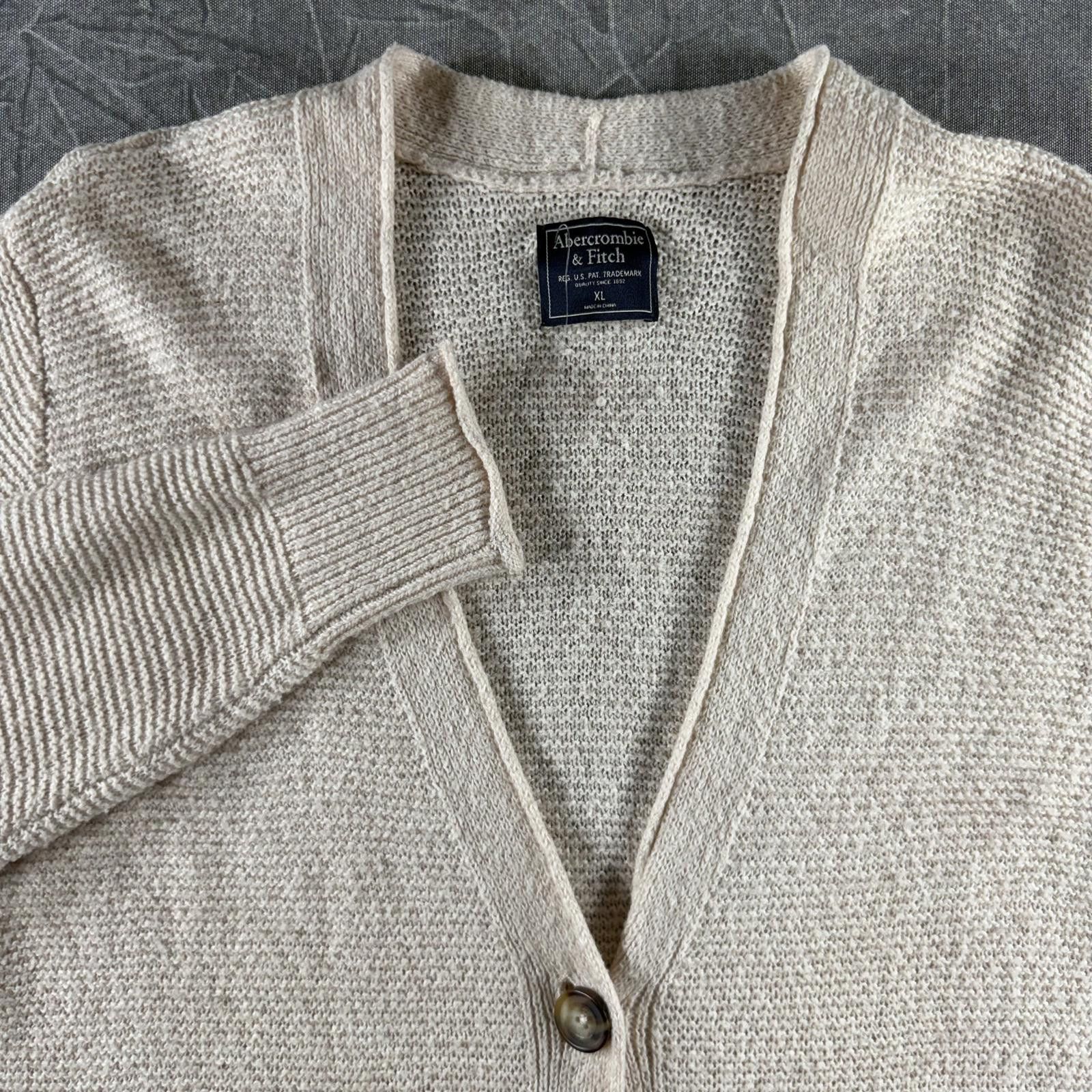 Abercrombie & Fitch Abercrombie Cardigan Women's XL Cream Knit Button Size XL / US 12-14 / IT 48-50 - 1 Thumbnail