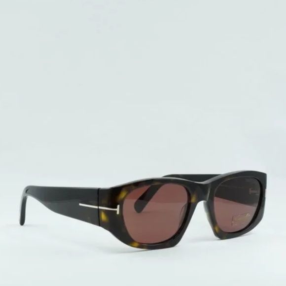 image of NWT Tom Ford Ft0987 - 52S Cyrille 02 Sunglasses in Brown, Women's