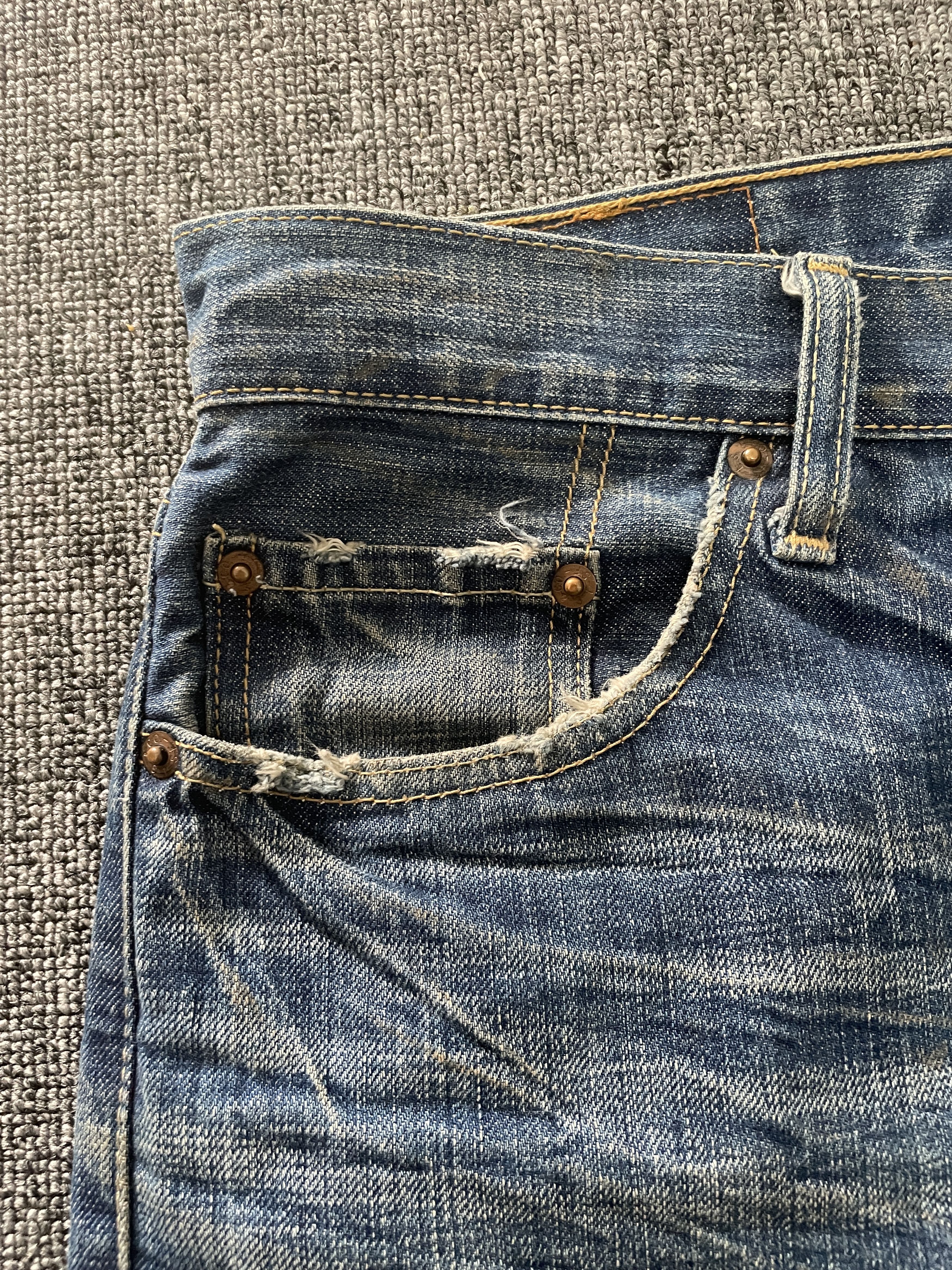 Levi's 00s Levis 501 Jeans W34 Distressed Faded Button Fly Denim Size US 34 / EU 50 - 3 Thumbnail