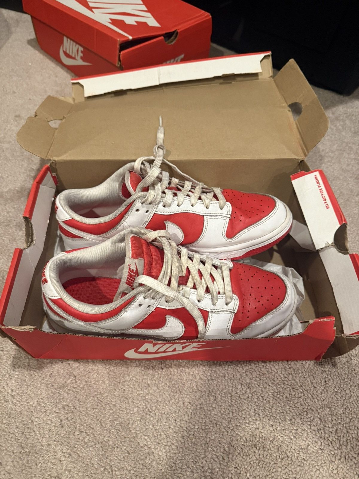 Nike championship red nike dunk low retro Size US 9 / EU 42 - 3 Thumbnail