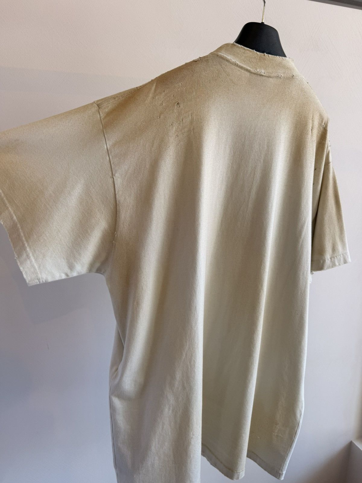 Balenciaga BALENCIAGA Men's Skater T Shirt Oversized In Neutral Size 1 Size US XXS / EU 40 - 10 Thumbnail