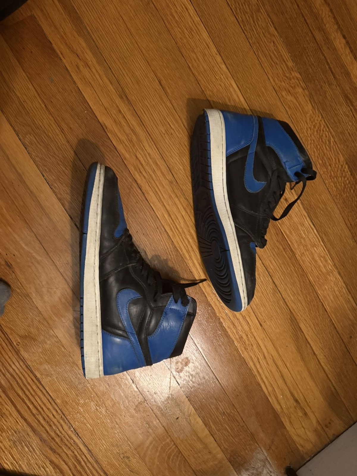 Nike Jordan 1 Retro Royal Size US 11 / EU 44 - 8 Thumbnail