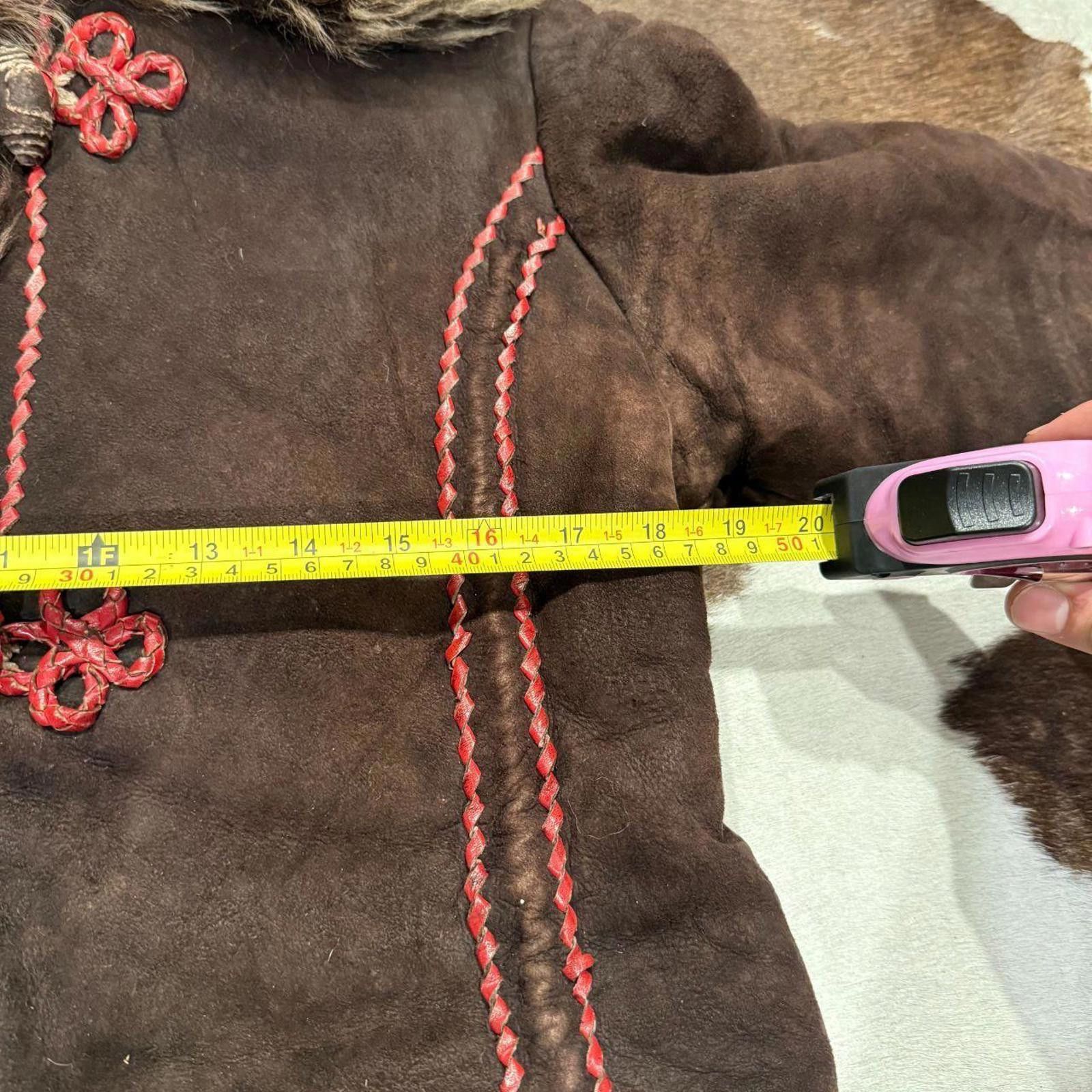 The Unbranded Brand Vintage 70s Brown Suede Embroidered Afghan Coat Size S / US 4 / IT 40 - 4 Thumbnail
