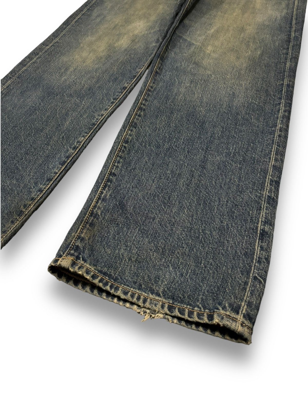 GU × Undercover Vintage Japanese Brand GU Dark Mud Wash Loose Ripped Jeans Size US 33 - 10 Thumbnail
