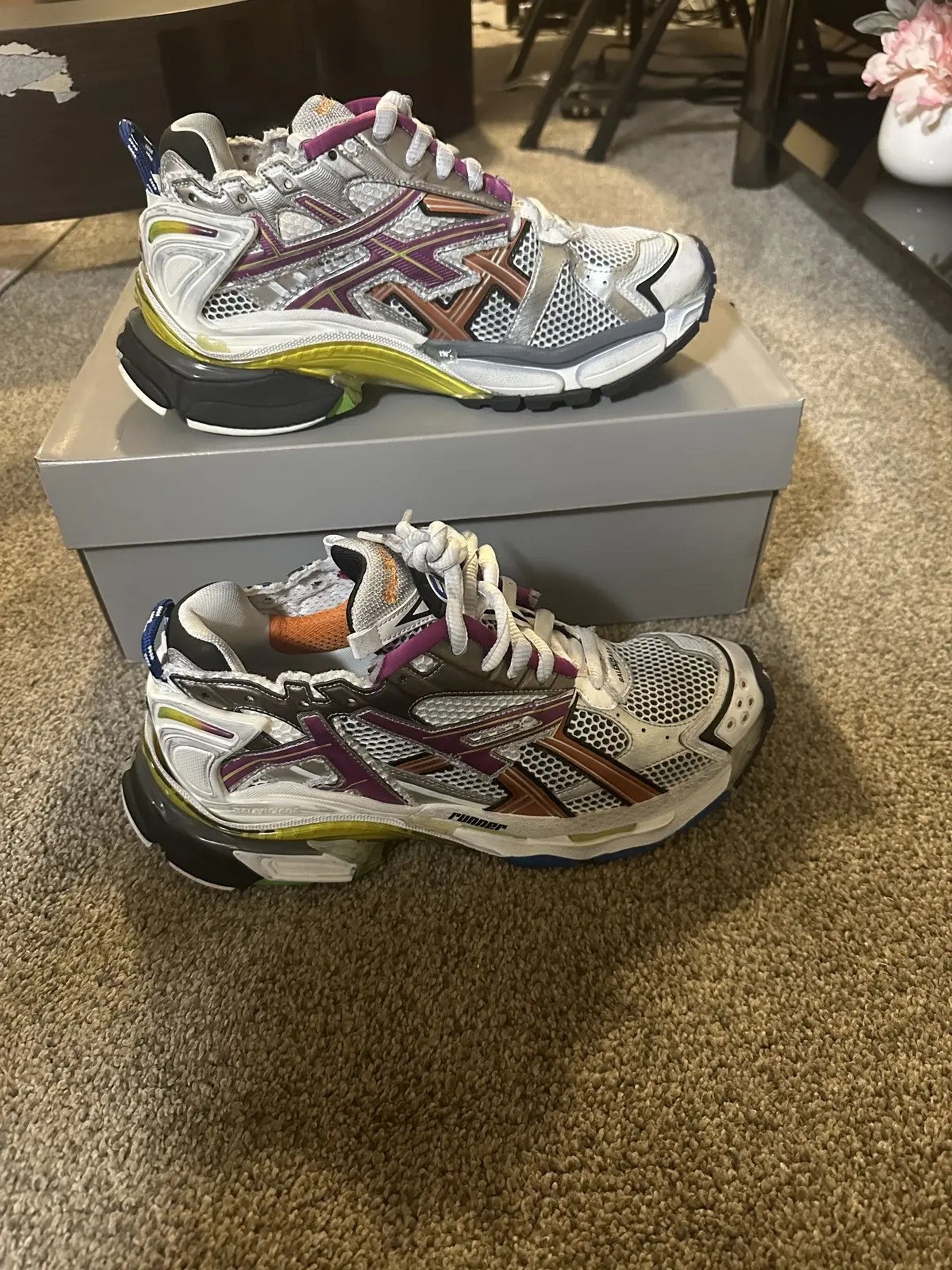 Balenciaga Balenciaga Runner Multicolor Sneakers Size US 10 / EU 43 - 3 Thumbnail