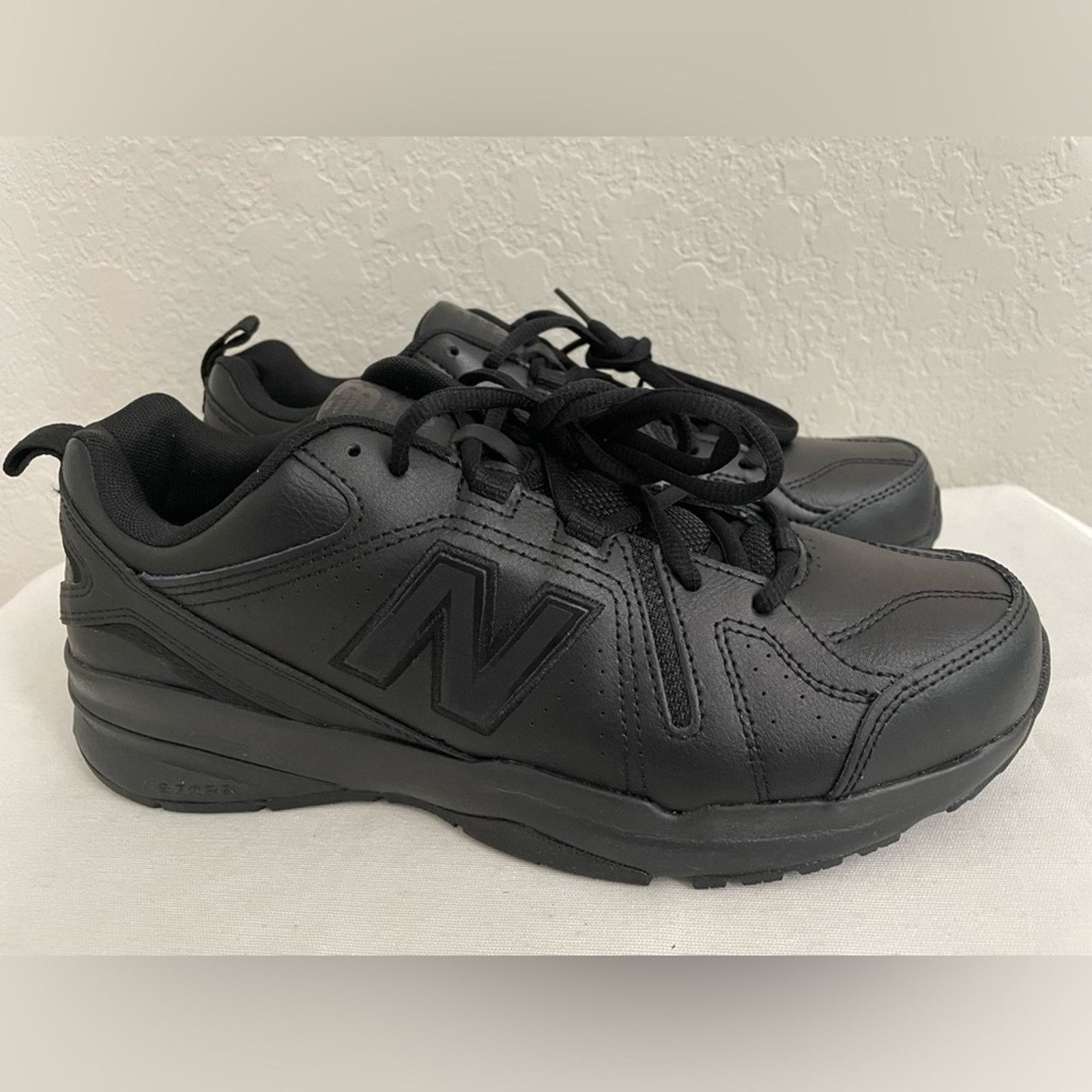 New Balance New Balance 608 V5 Casual Comfort Cross Trainer Men 8.5 Blk Size US 8.5 / EU 41-42 - 1 Thumbnail