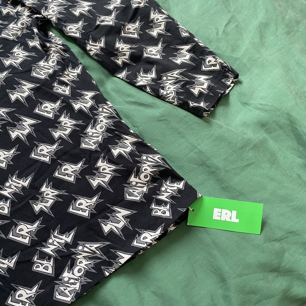 ERL ERL Logo Longsleeve Size US M / EU 48-50 / 2 - 10 Thumbnail
