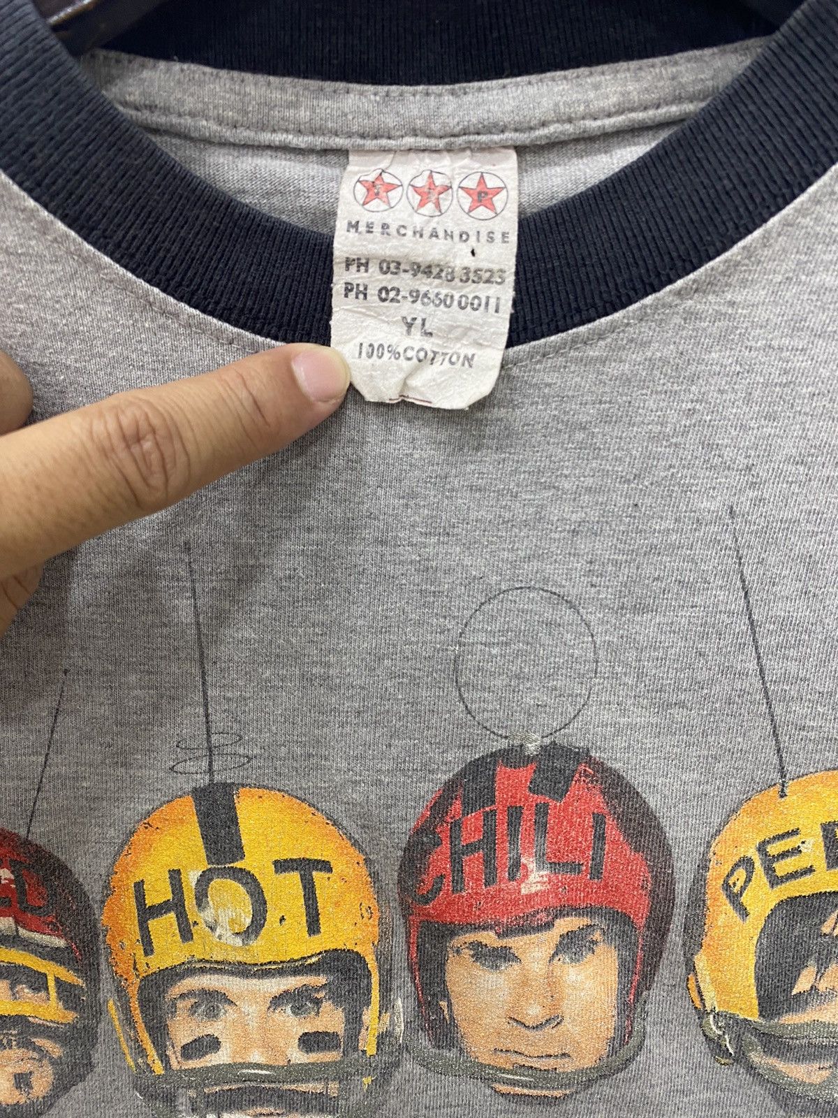 Band Tees 💥VTG RED HOT CHILI PEPPERS funk metal band RHCP rap shirt Size US XS / EU 42 / 0 - 5 Thumbnail