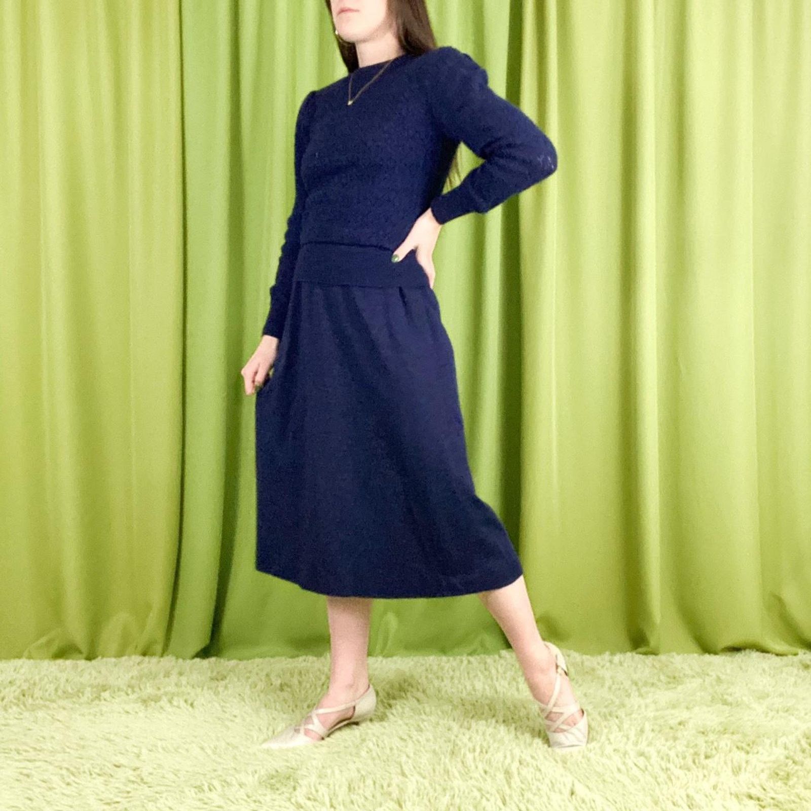 Vintage 80s Vintage Navy Blue Wool Knit Peplum A-Line Sweater Dress Size M / US 6-8 / IT 42-44 - 3 Thumbnail