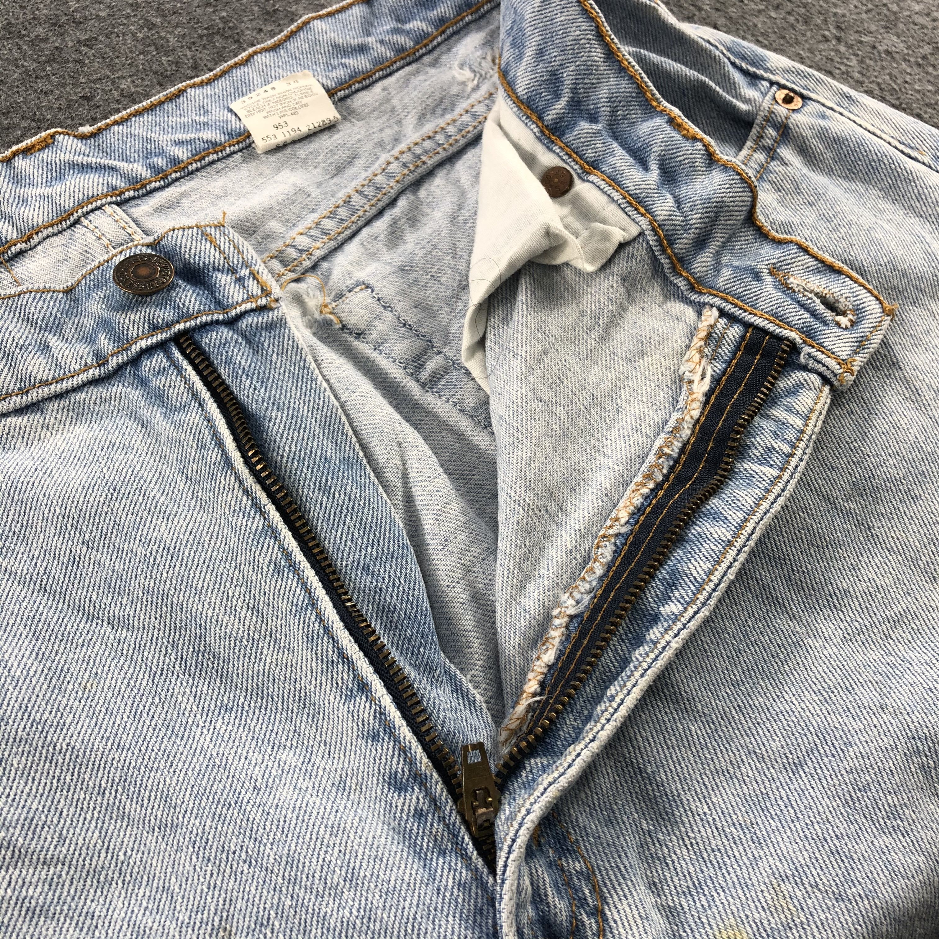 Levi's 90s Light Wash Vintage Levis 560 Jeans-J1178 Size US 33 - 7 Thumbnail