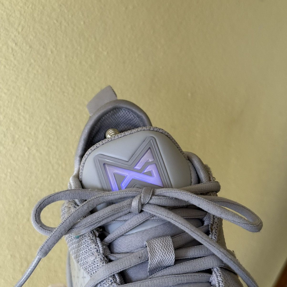 Nike × Playstation × Vintage Nike PG 2.5 x PlayStation Grey Sneakers Size 6Y Size US 6 / EU 39 - 10 Thumbnail