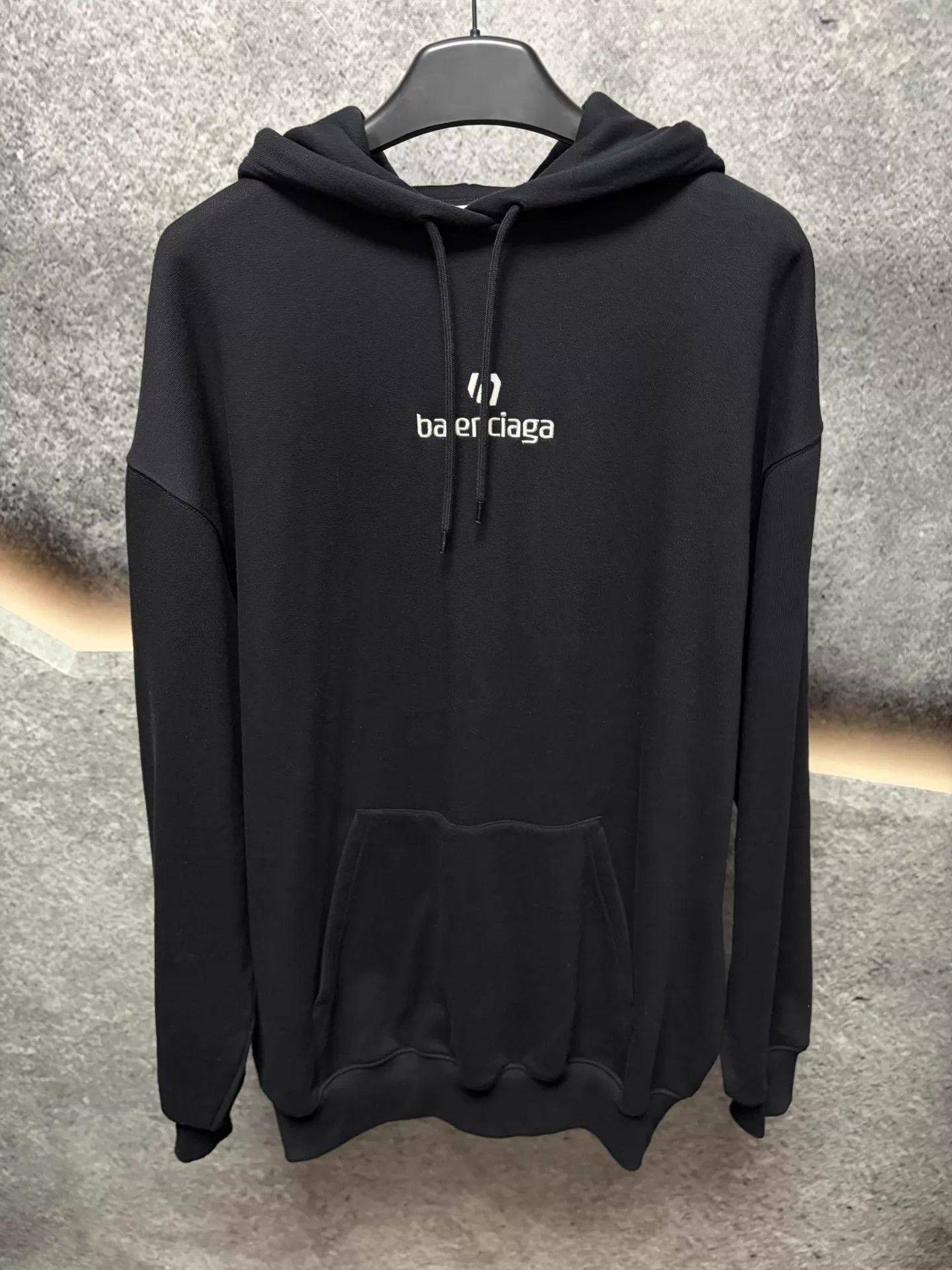 Balenciaga Balenciaga football logo hoodie M black Size M / US 6-8 / IT 42-44 - 1 Thumbnail