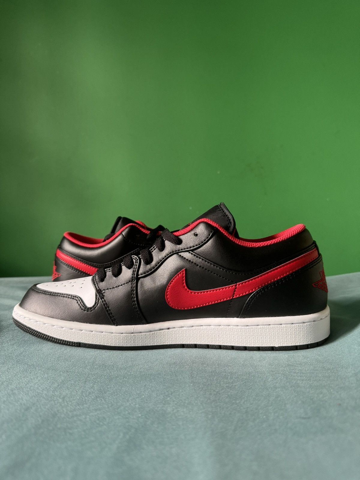 Jordan Brand Nike Air Jordan 1 Low White Toe 2022 Size US 11.5 / EU 44-45 - 2 Thumbnail