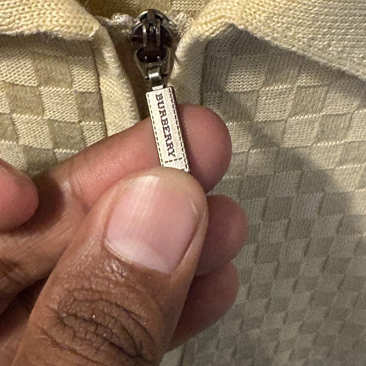 Burberry Beautiful Textured Burberry Zipper Polo Size US L / EU 52-54 / 3 - 4 Thumbnail
