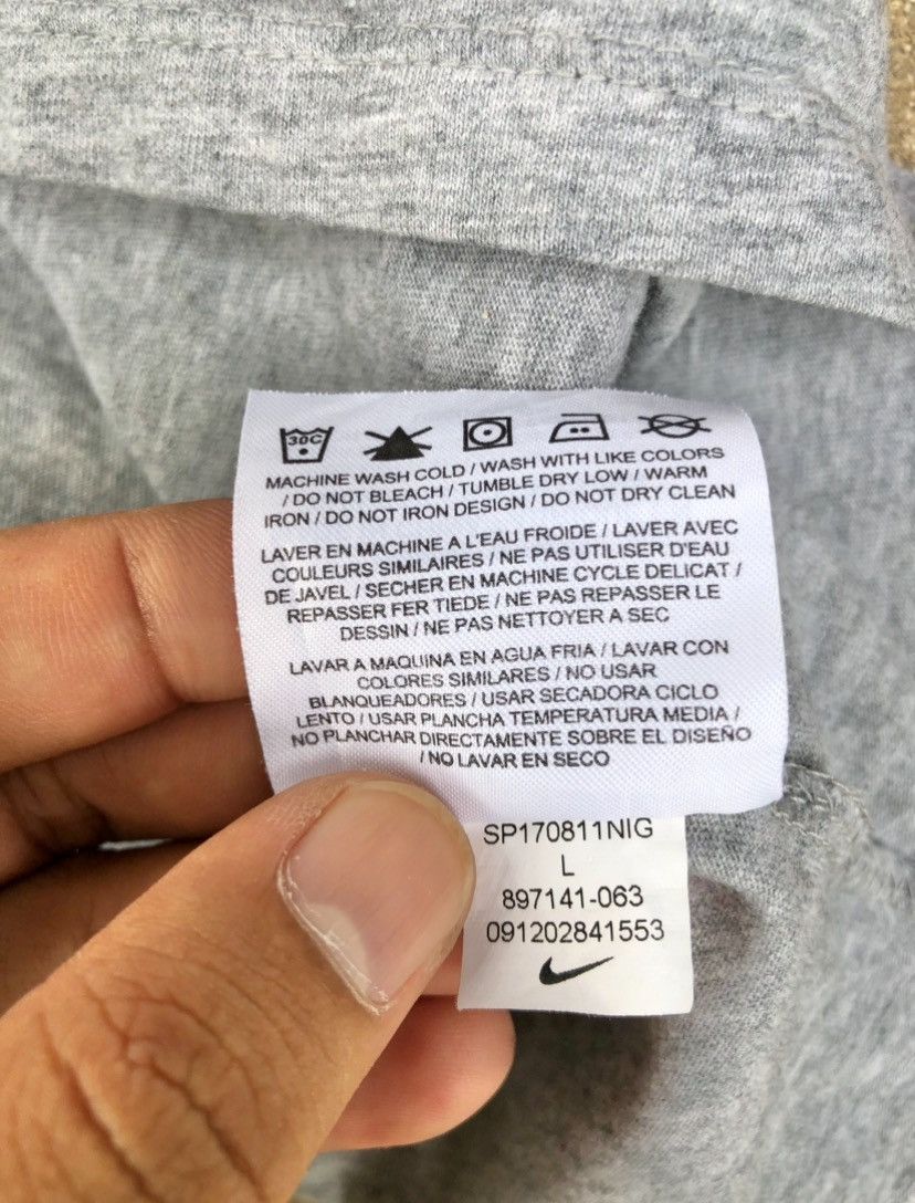 Nike Nike shirt Size US L / EU 52-54 / 3 - 5 Thumbnail