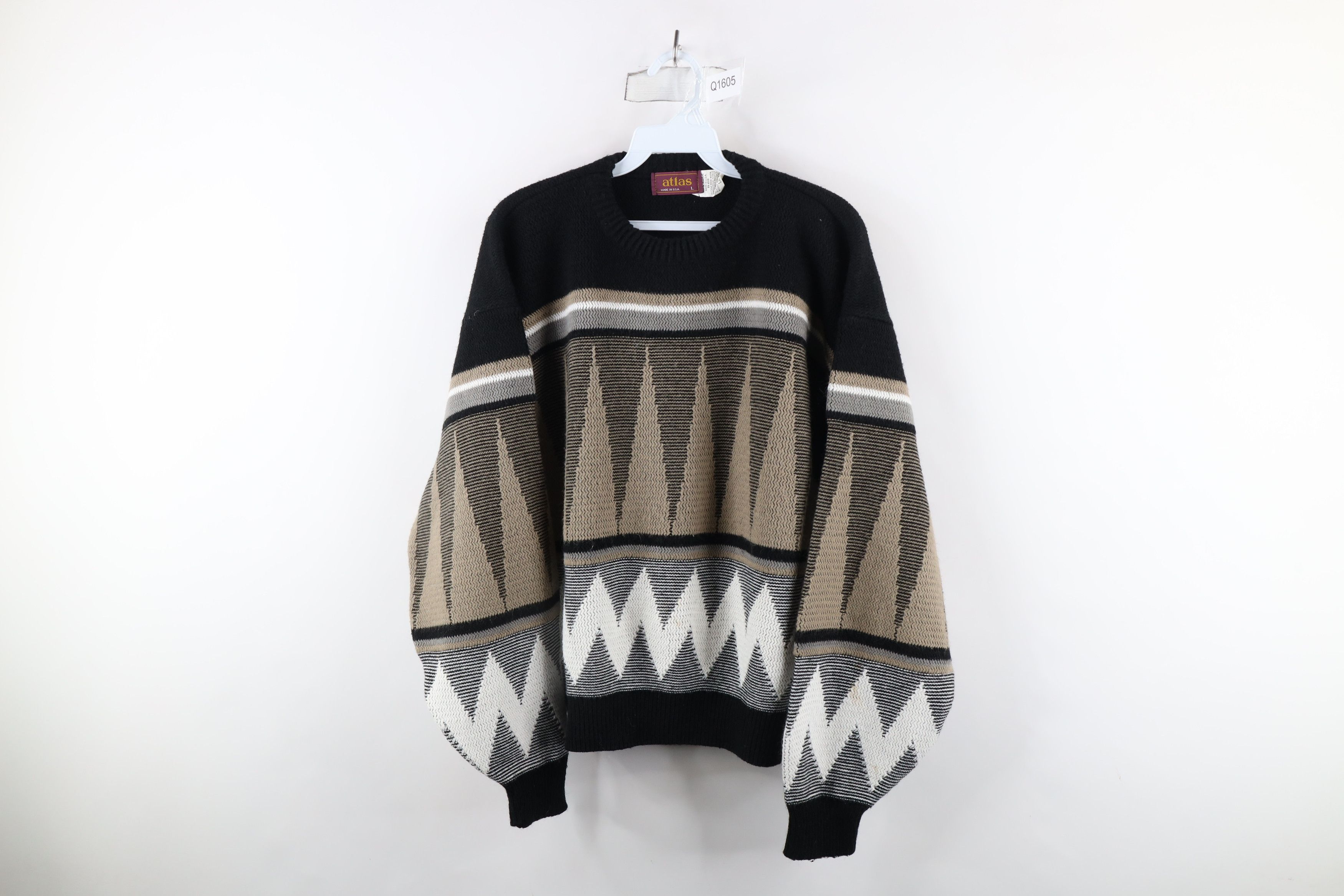 Vintage Vintage 90s Coogi Style Zig Zag Knit Crewneck Sweater USA Size L / US 10 / IT 46 - 1 Thumbnail
