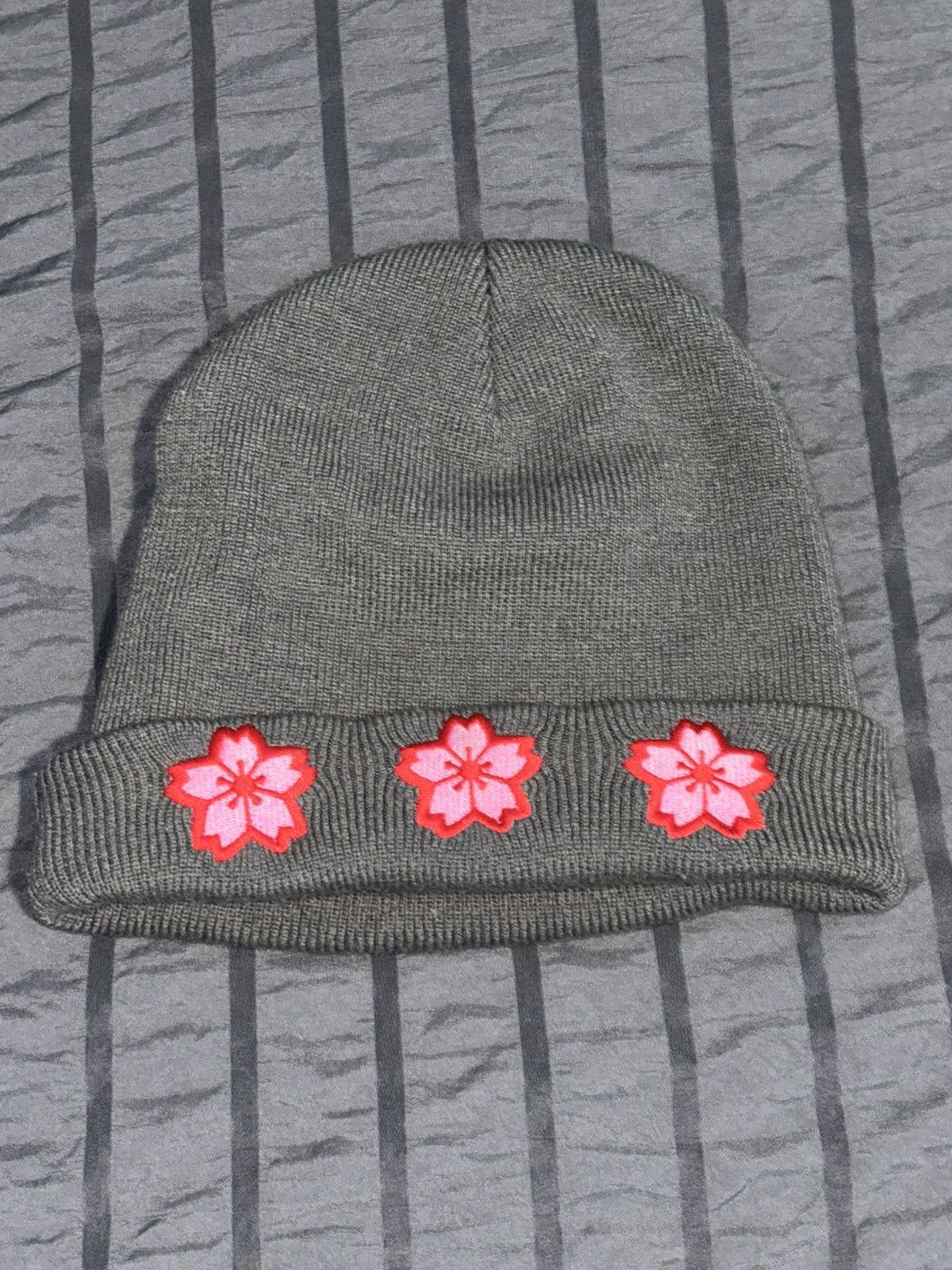 Japanese Brand LIKESUSHI Pink Beanie 🍣 Size ONE SIZE - 3 Thumbnail