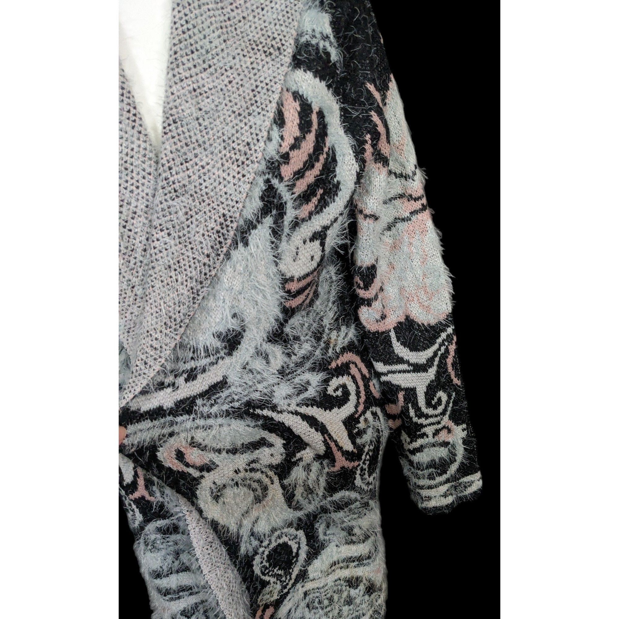 Other Abstract Fluffy Hooded Cardigan by Vertigo Size M / US 6-8 / IT 42-44 - 4 Thumbnail