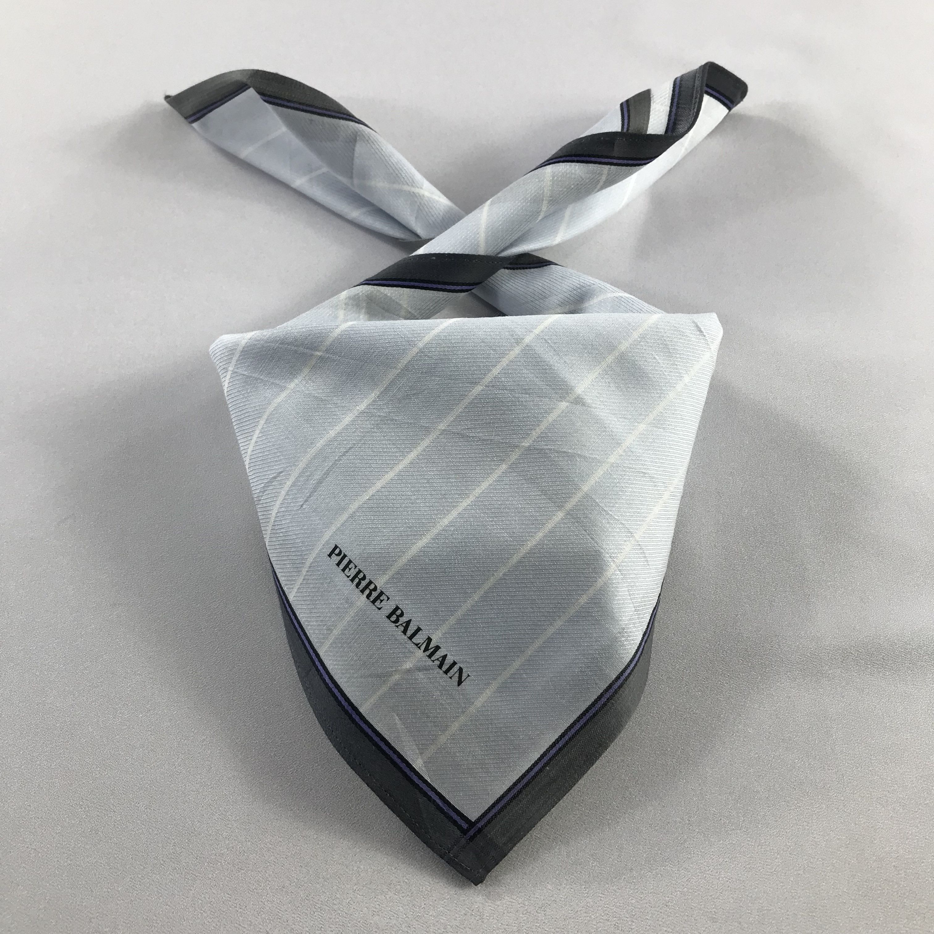 Pierre Balmain Pierre Balmain Handkerchief / Bandana / Neckerchief C531 Size ONE SIZE - 1 Thumbnail
