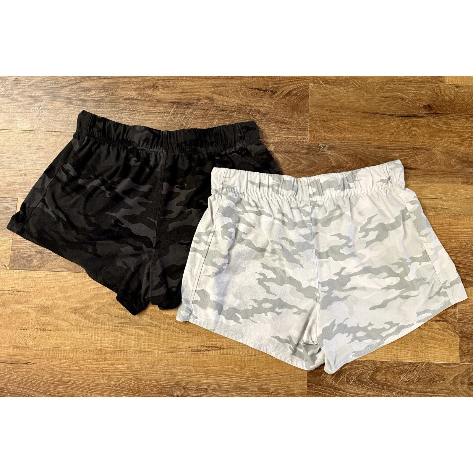 Other Women’s Soft Camo Shorts, Set of 2, Drawstring & Pockets Size 30" / US 8 / IT 44 - 2 Thumbnail