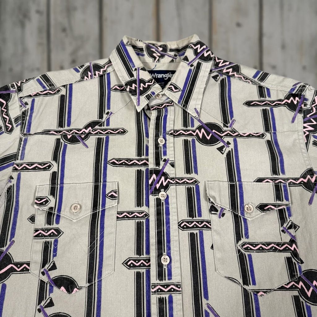 Wrangler VINTAGE Wrangler Shirt Mens Large Gray Brushpopper Aztec Western Cowboy 90s Work Shirt Mens Large Gray Brushpopper Aztec Western Cowboy 90s Work Size US L / EU 52-54 / 3 - 1 Thumbnail