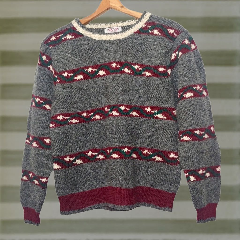 Vintage VINTAGE Skyr Sweater Wool Gray Striped Pullover Crew Neck Long Sleeve Medium Women, Regular, Fall Winter, Ski, Casual, Travel, Dry Clean Only Size M / US 6-8 / IT 42-44 - 1 Thumbnail