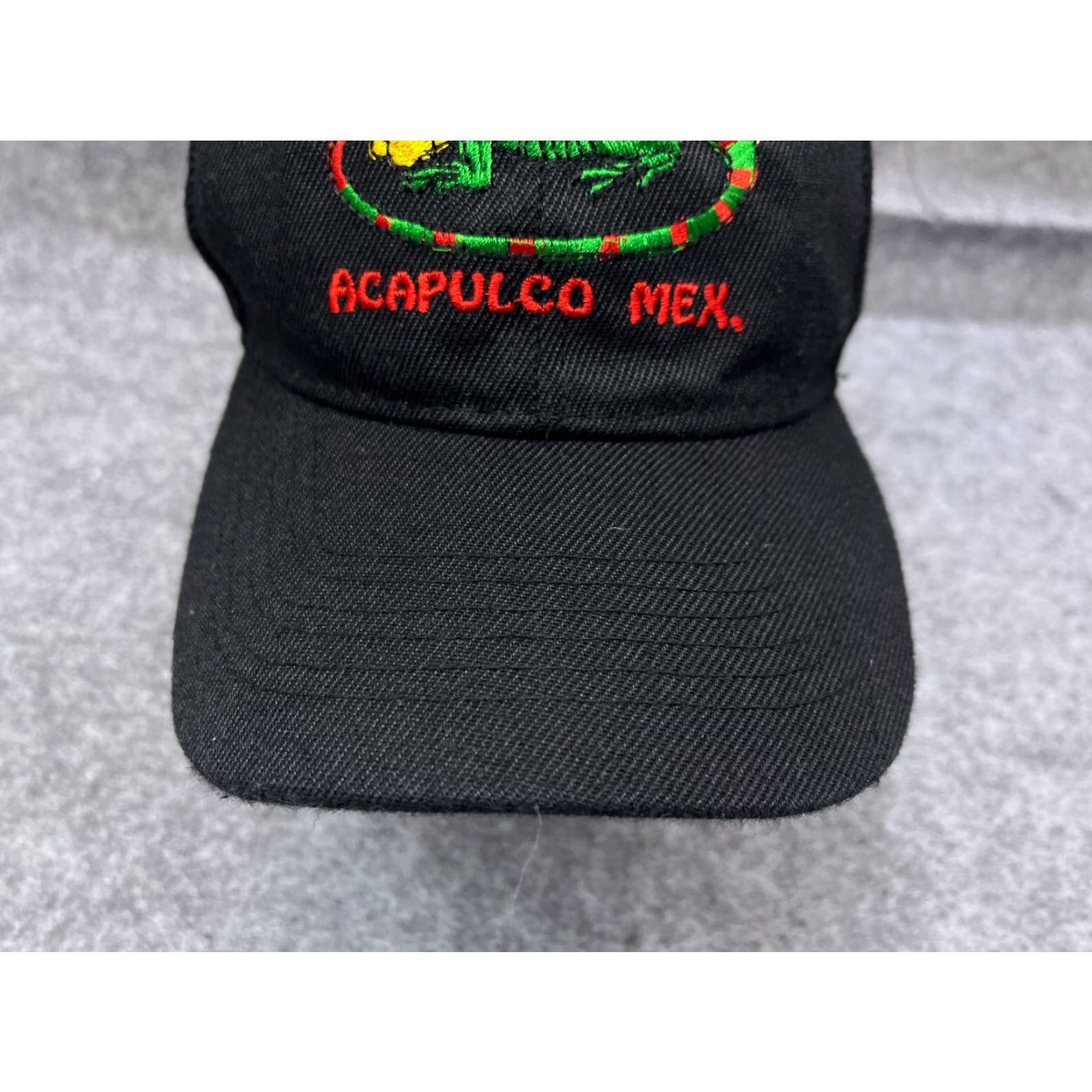 Vintage Acapulco Mexico Iguana Hat Cap Strap Back Adult One Size Black 100% Acrylic Size ONE SIZE - 3 Thumbnail
