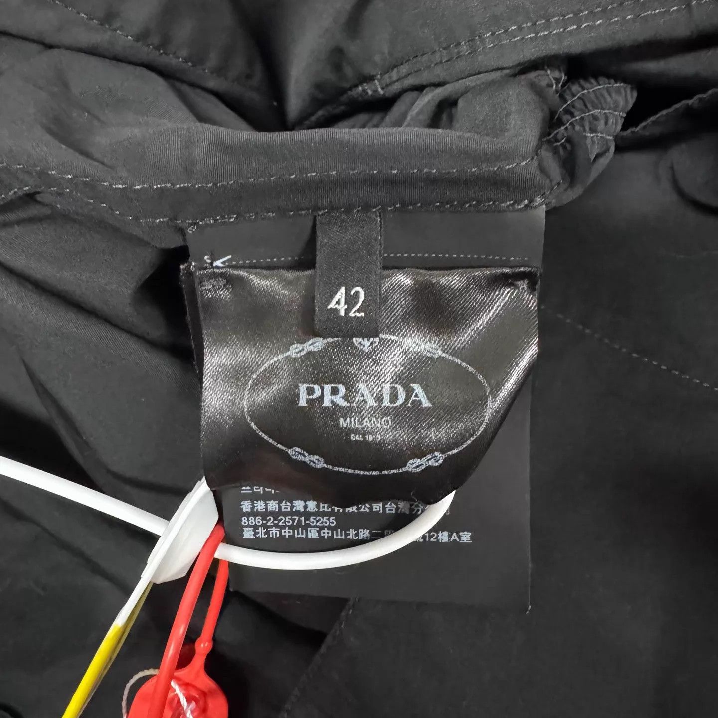 Prada Prada Women's Back Triangle Logo Waist-Cinched Dress 42 Size M / US 6-8 / IT 42-44 - 8 Thumbnail
