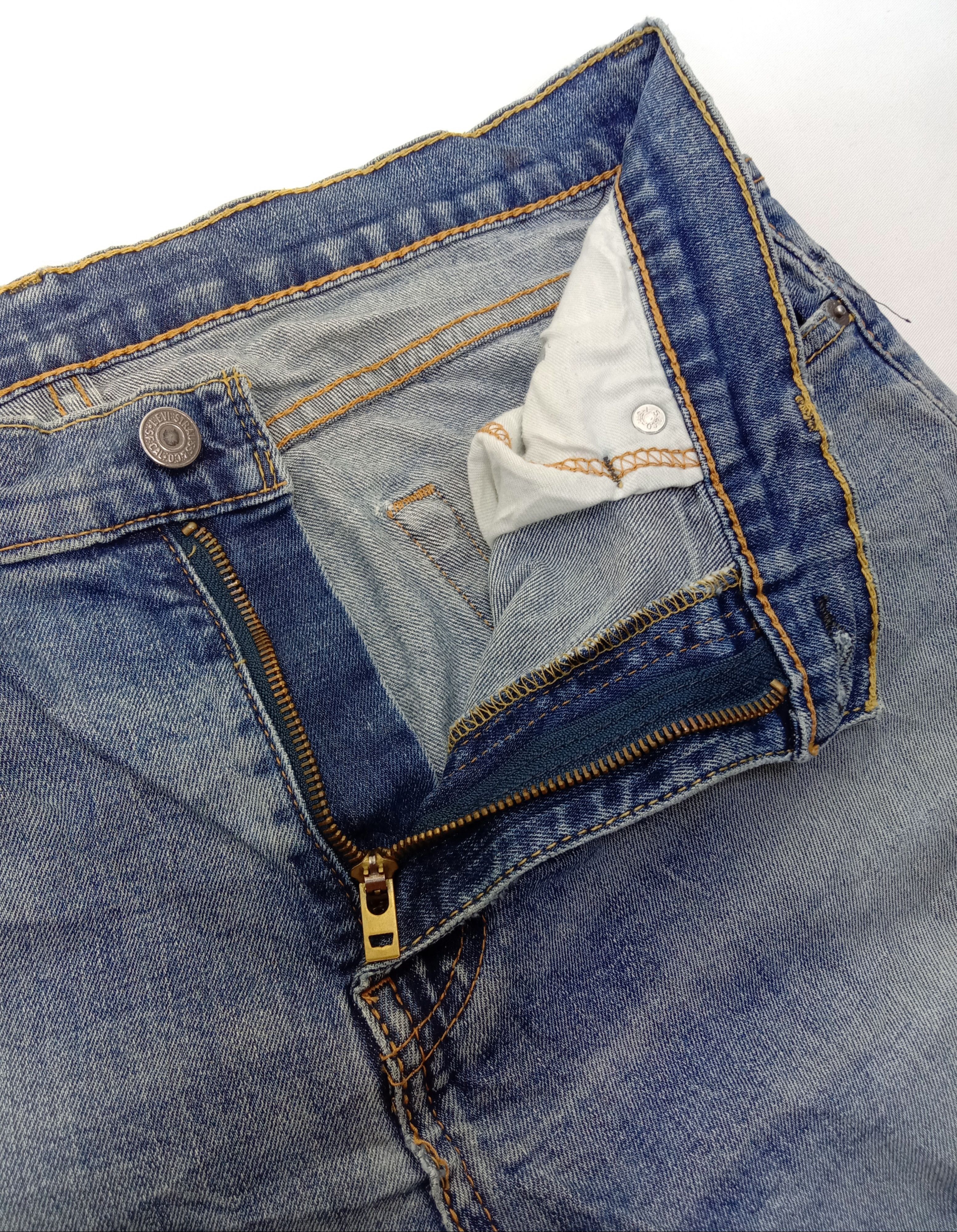 Levi's Vintage Levi's 507 Jeans Faded Blue Distressed Denim Size US 33 - 9 Thumbnail