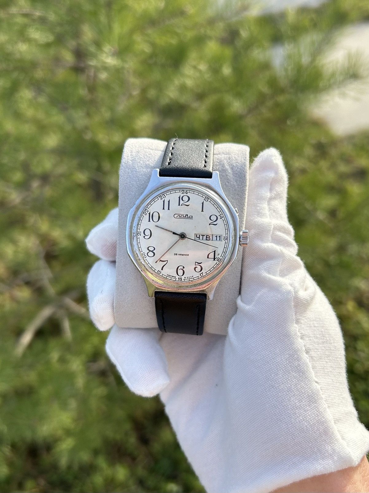 Vintage Vintage Watch Slava Mechanical Made in USSR Authentic 1980s Size ONE SIZE - 2 Thumbnail