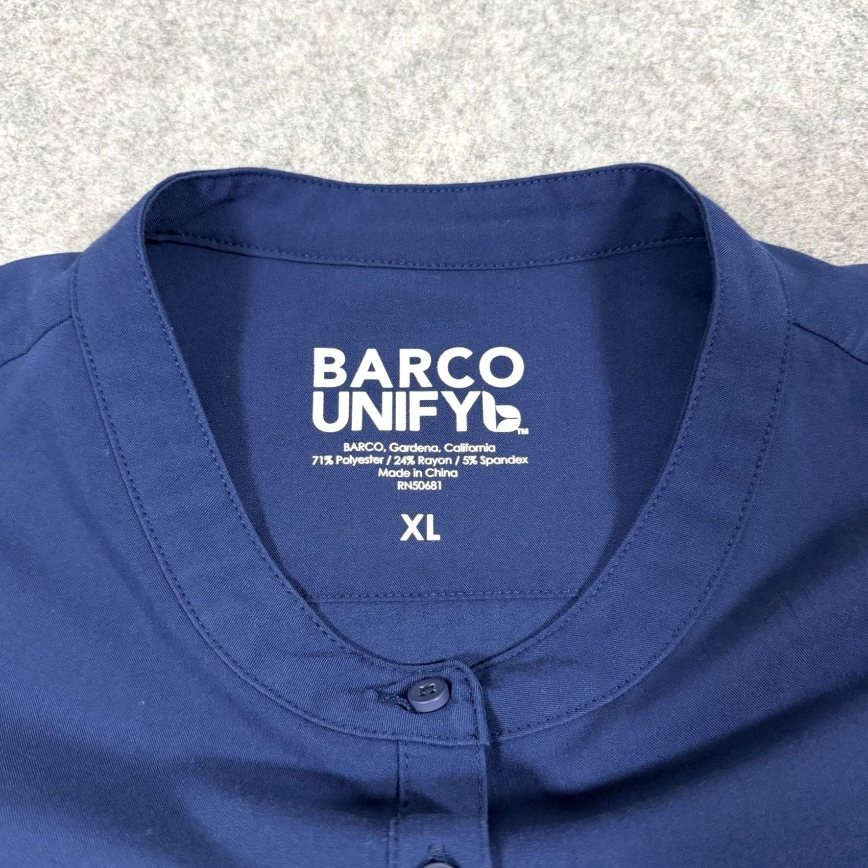 Vintage Barco Unify Scrub Top Women's XL Navy Blue Button-Front Collar Tuck-In Size XL / US 12-14 / IT 48-50 - 3 Thumbnail