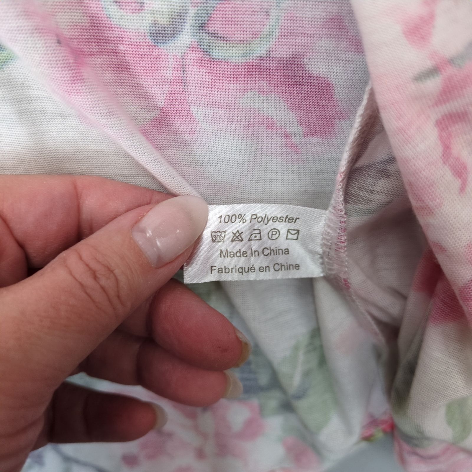 Show Me Your MuMu Show Me Your Mumu Kimono Robe One Size Floral Rose Print Size ONE SIZE - 5 Thumbnail