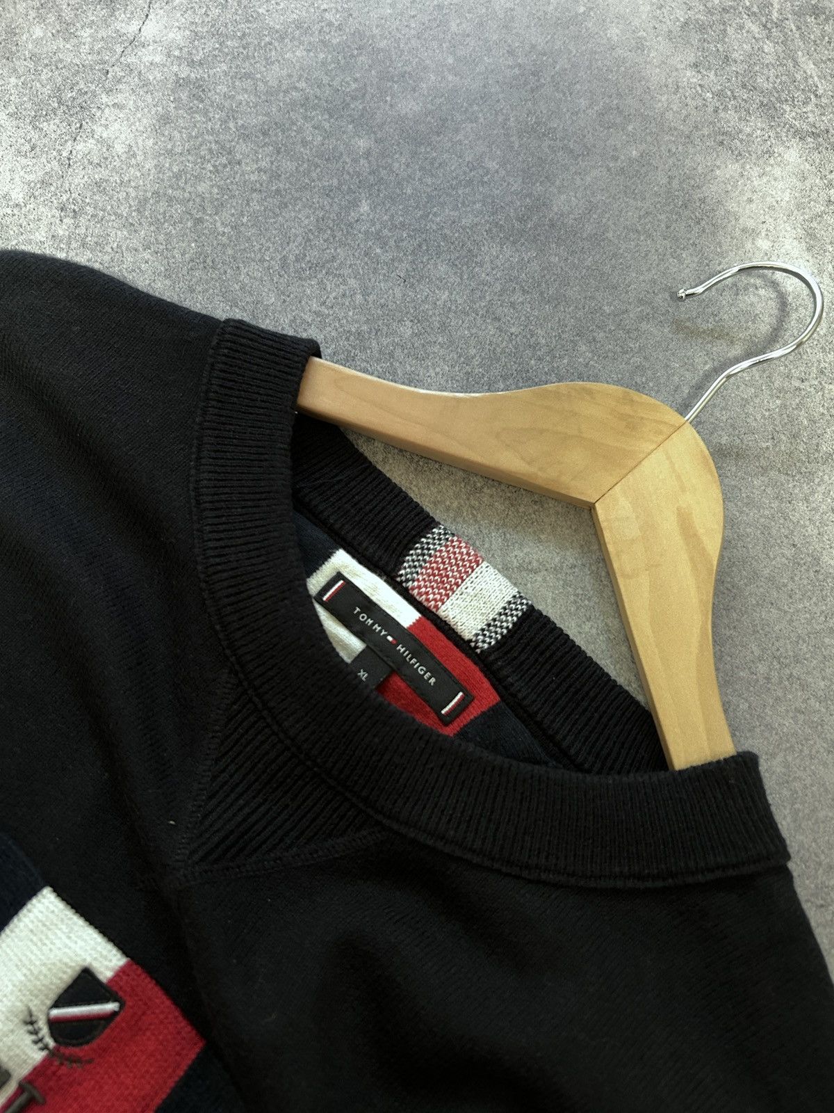 Tommy Hilfiger Tommy Hilfiger big logo luxury sweatshirt premium Size US L / EU 52-54 / 3 - 3 Thumbnail