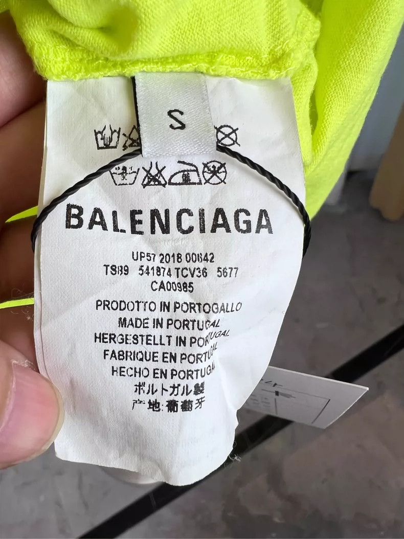 Balenciaga Balenciaga Short sleeve Size US S / EU 44-46 / 1 - 4 Thumbnail