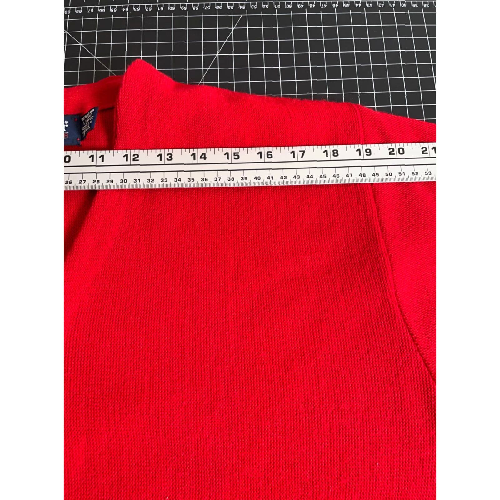 Vintage VINTAGE Par Four Men's Cardigan Sweater Adult Large Red Knit 80s Retro Hipster Lightweight Fall Winter USA Size US L / EU 52-54 / 3 - 7 Thumbnail
