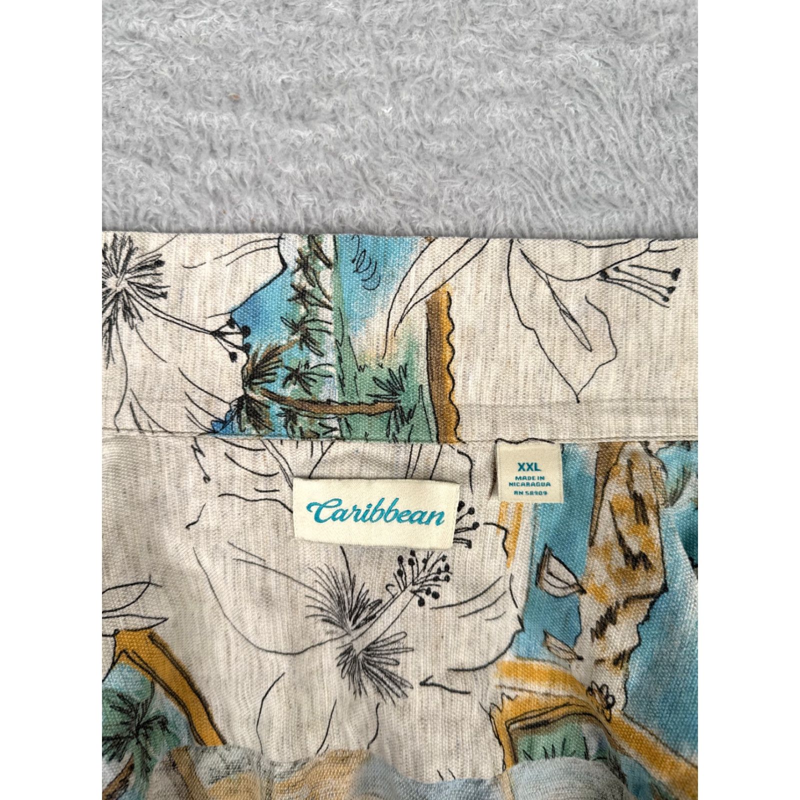 Vintage Caribbean Shirt Mens 2XL XXL Gray Floral Palm Postcard Hawaiian Cotton Blend Size US XXL / EU 58 / 5 - 3 Thumbnail
